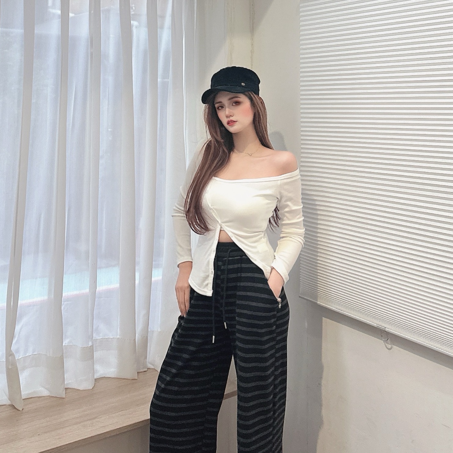 不對稱開衩胸墊上衣/三色