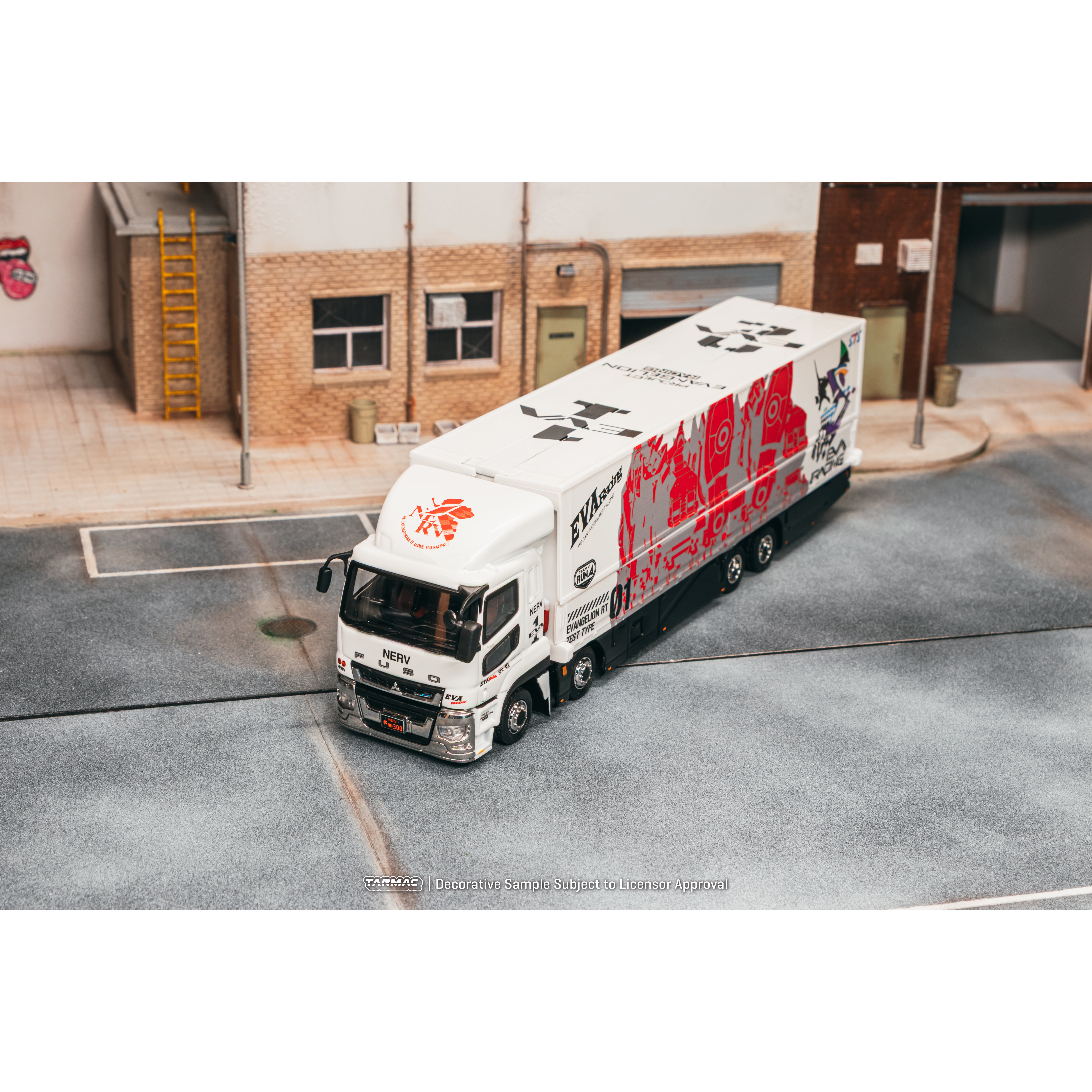 Tarmac Works Mitsubishi Fuso Super Great EVA Racing