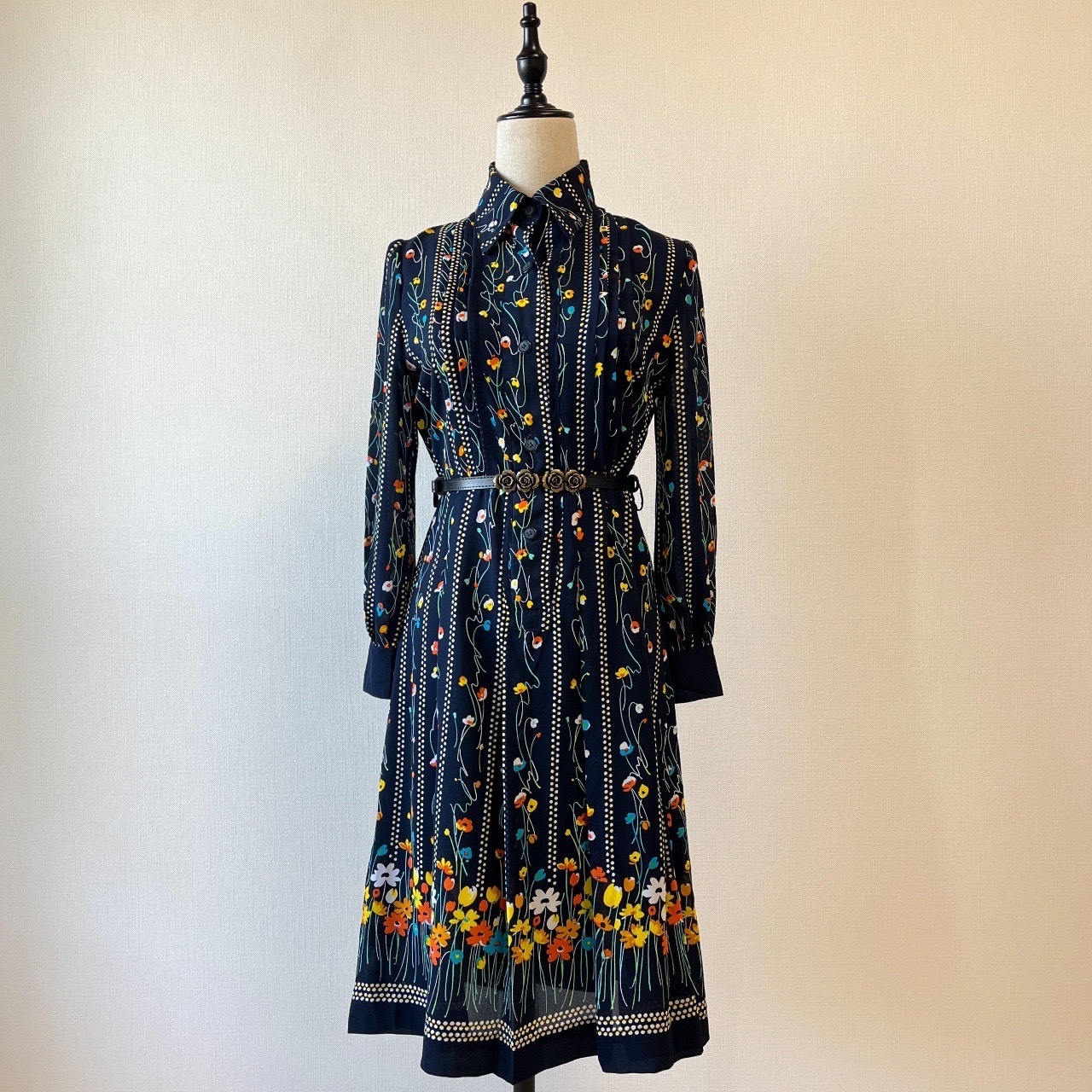 彩色春田花花連身裙