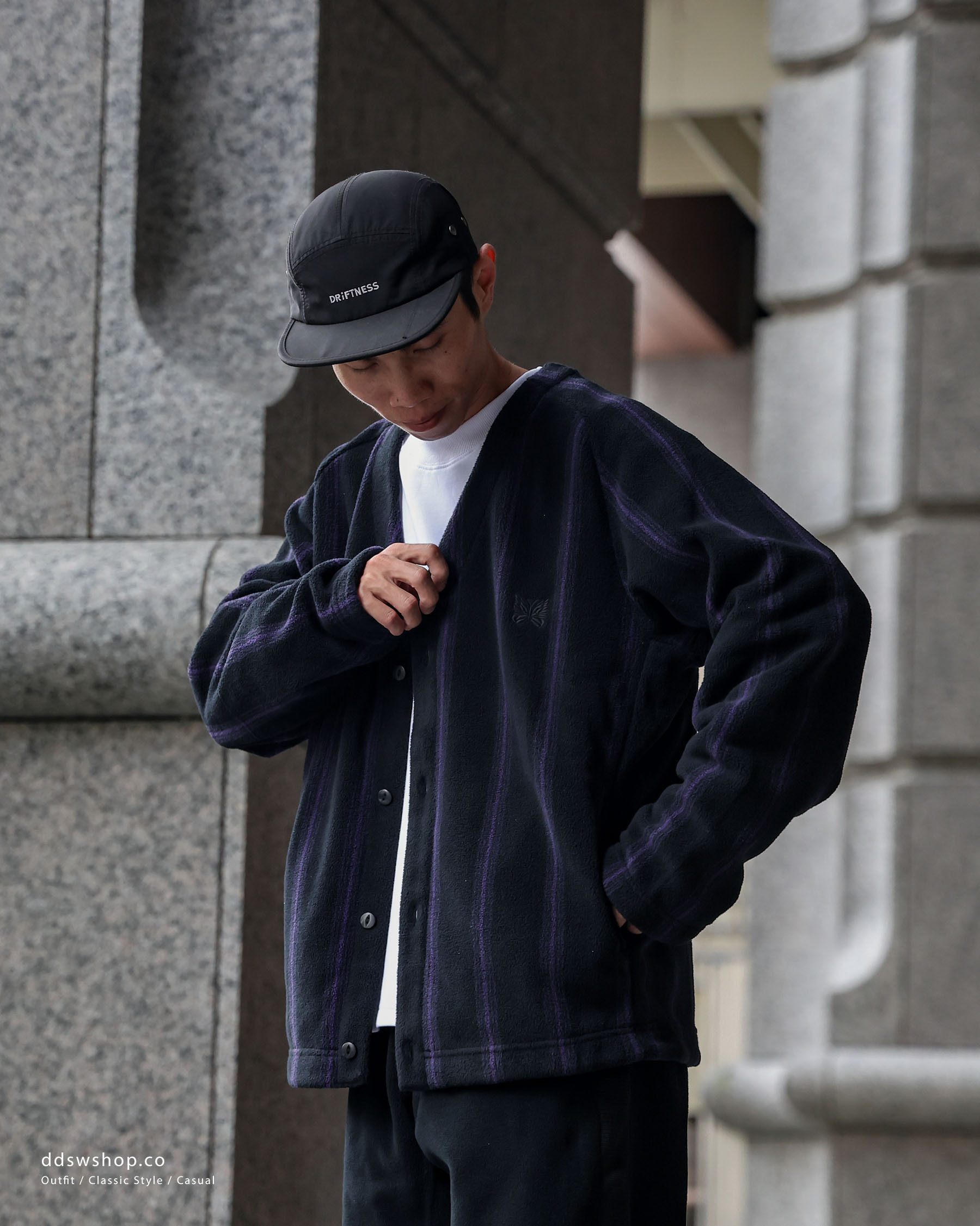 "代購" UNIQLO × Needles 法蘭絨寬鬆針織外套 黑色深藍條紋