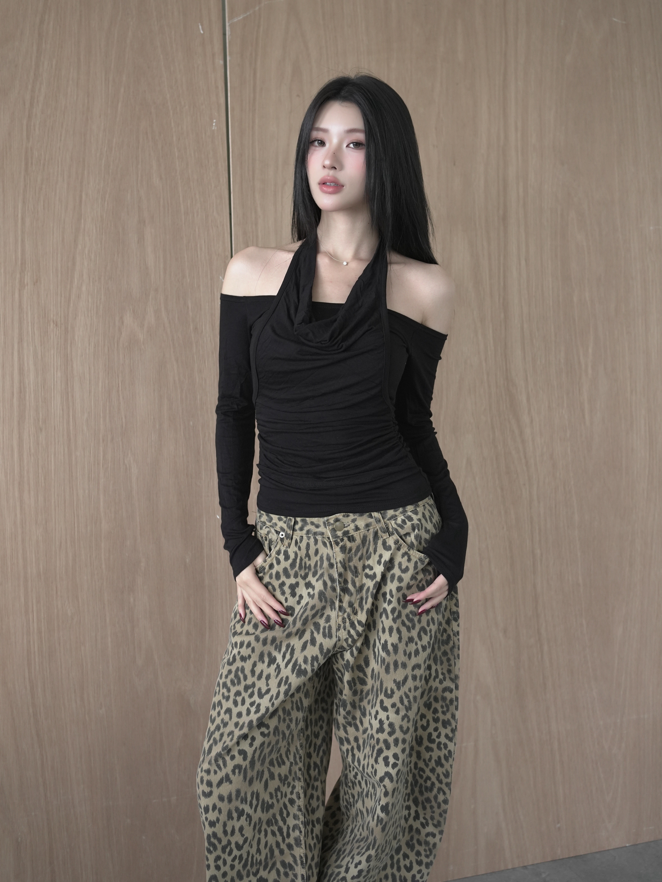 日常性感垂墜繞脖露肩上衣