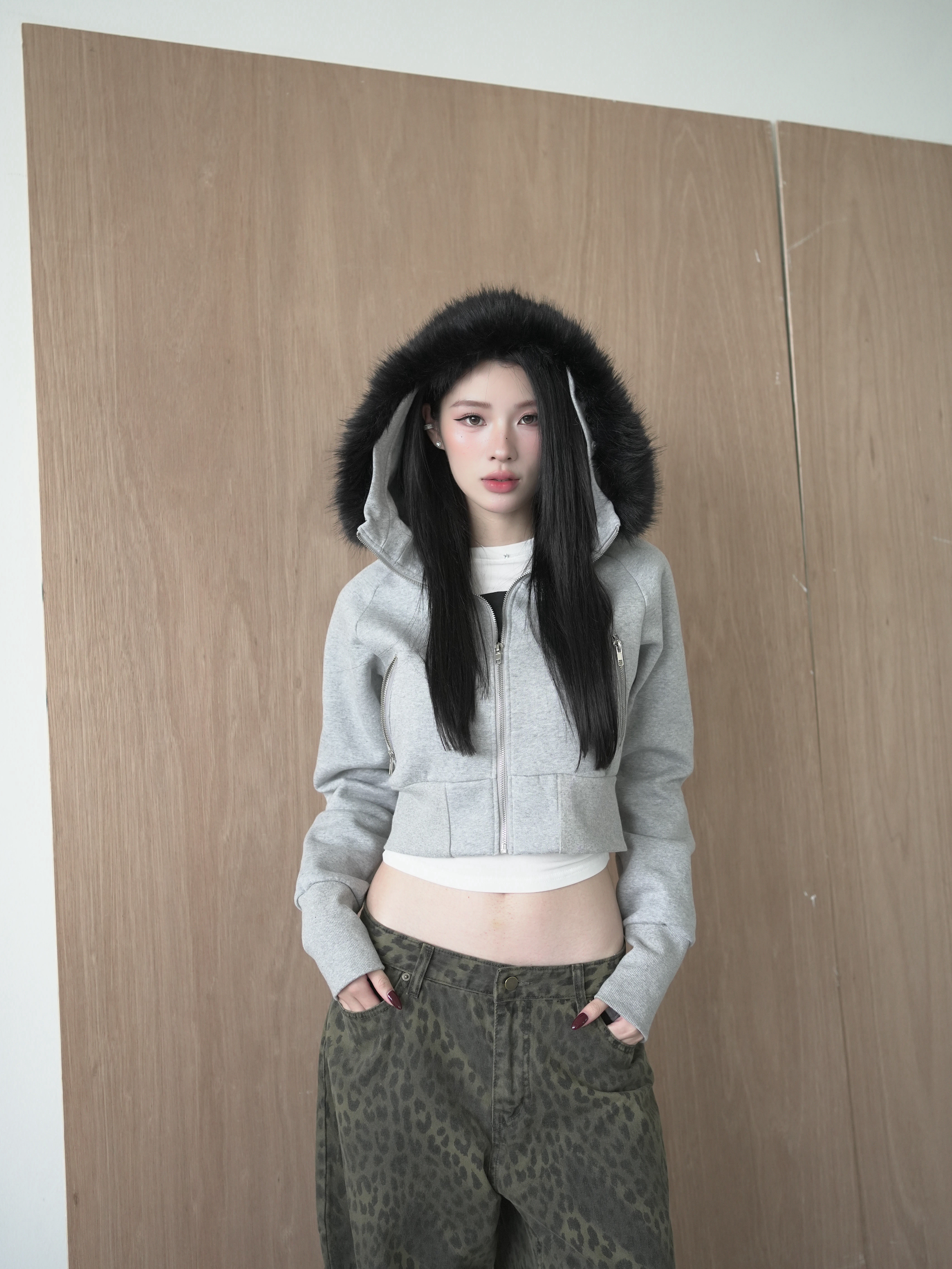 高冷感挺版毛毛外套