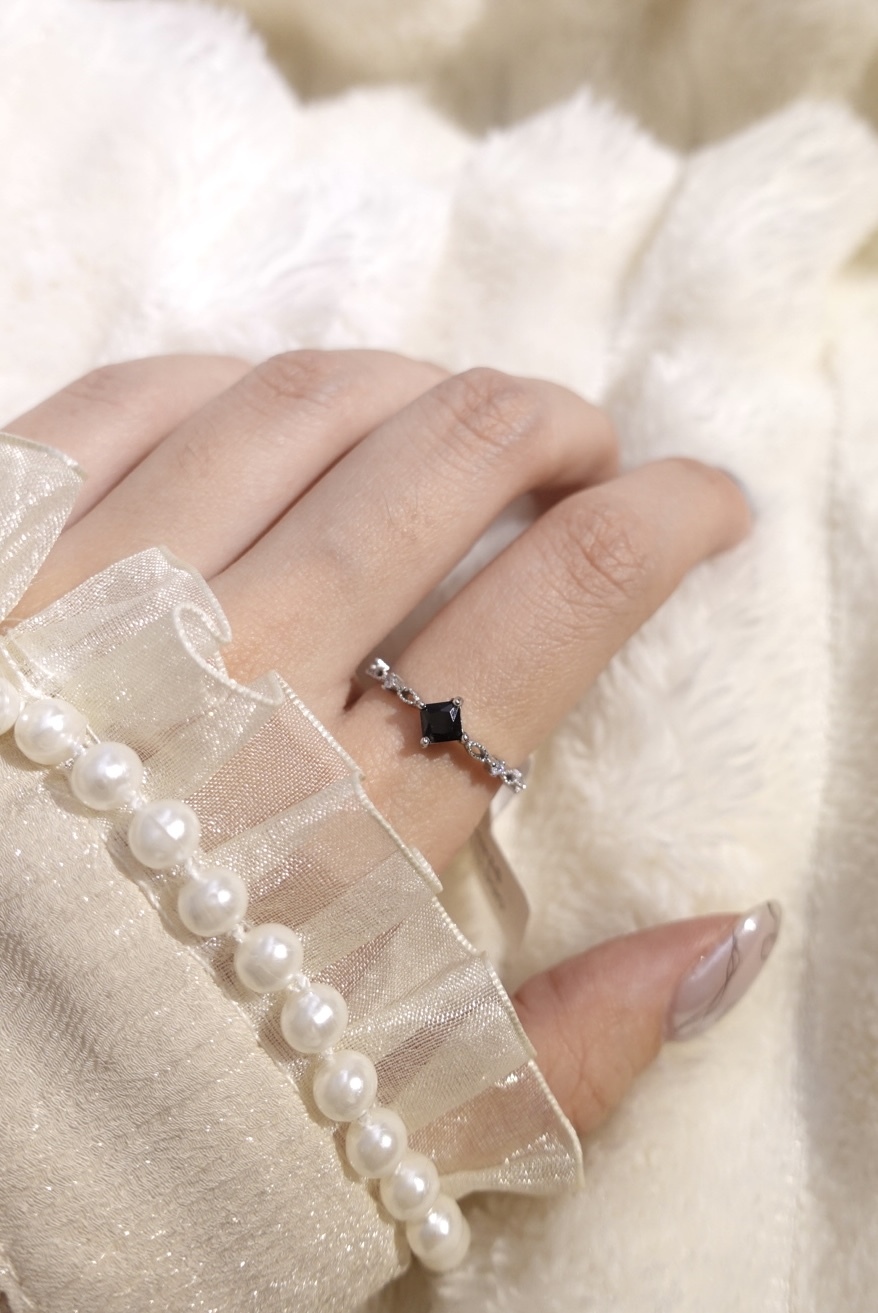 《 預購 》保護磁場黑尖晶