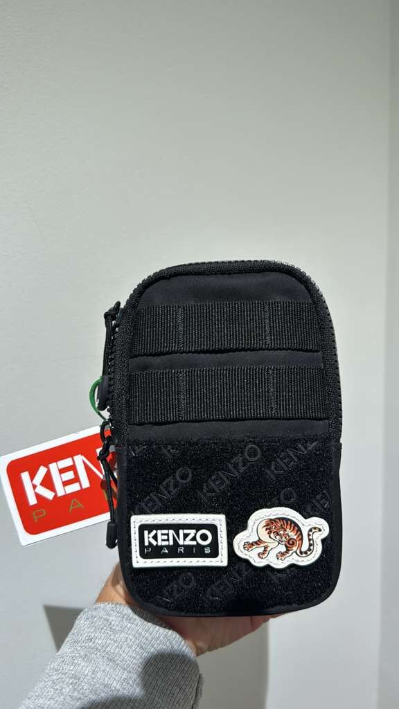 【直播】KENZO LL1031200 黑色小腰包 E65PM208F2099/FE55PM208F2099