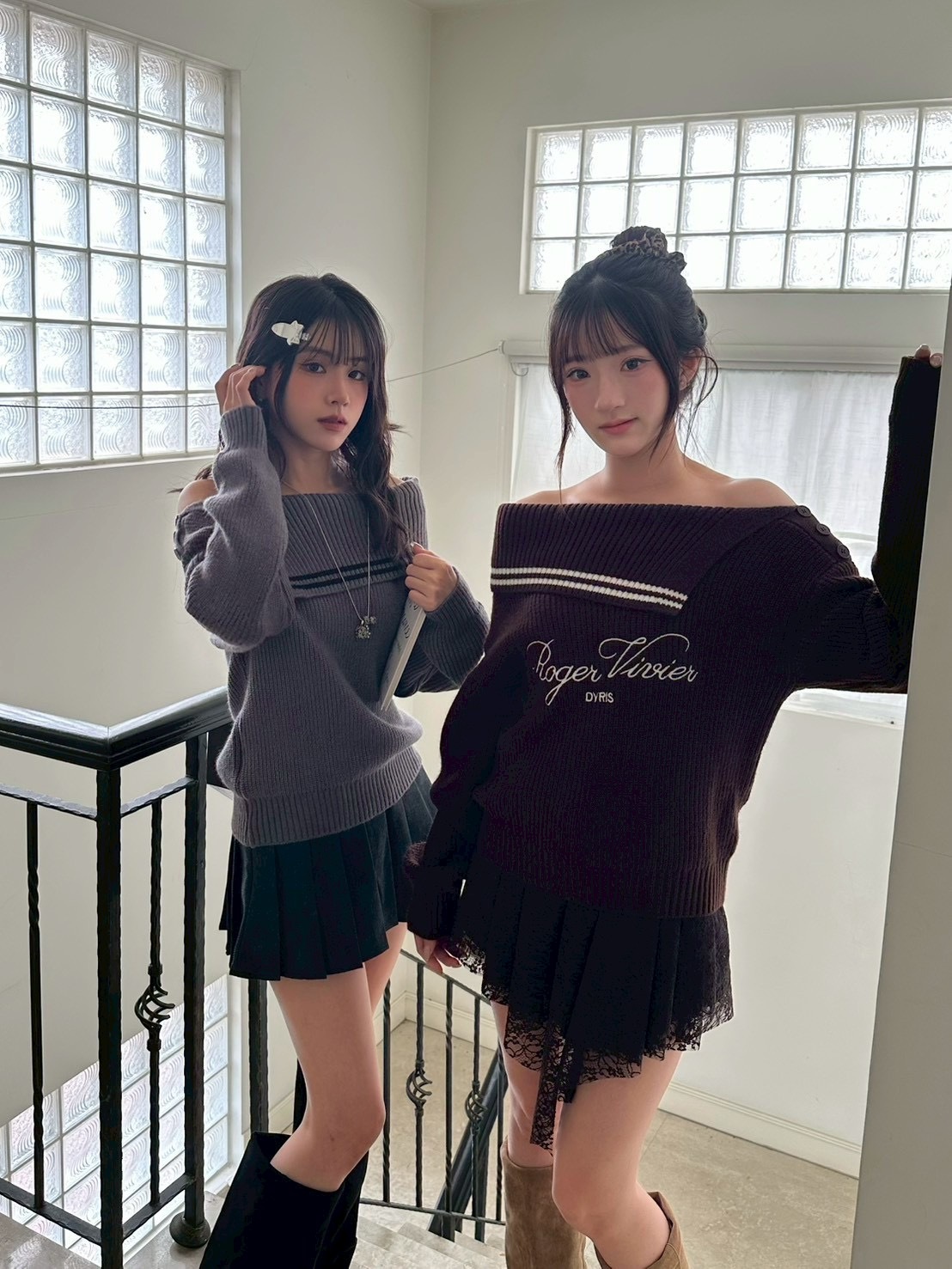 海軍領花字刺繡毛衣