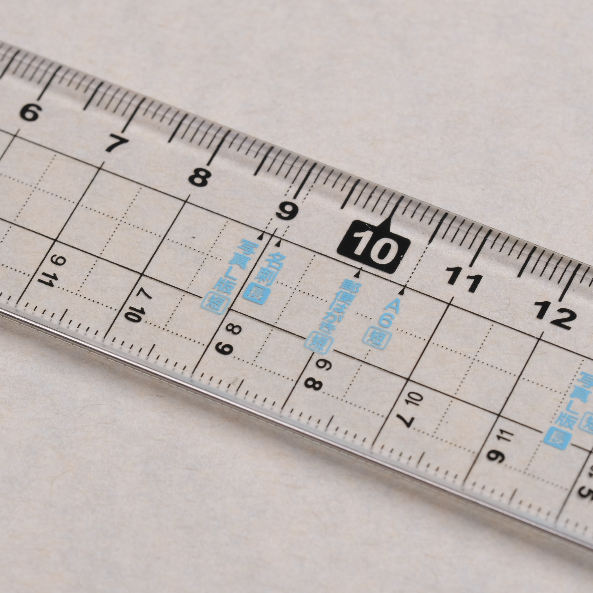 多尺寸標記止滑切割尺/18CM/KUTSUWA/日本