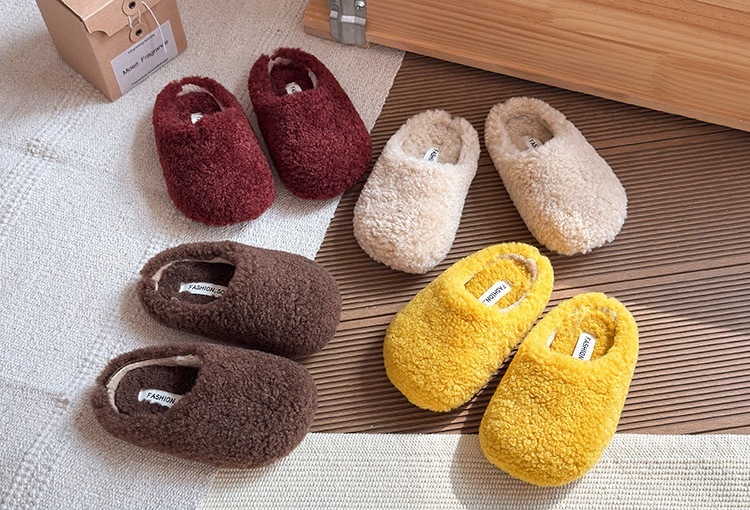 現貨尺寸 23 內長 14.5 cm ｜不分男女ᝰ.  方便寶貝穿脫四色毛毛拖