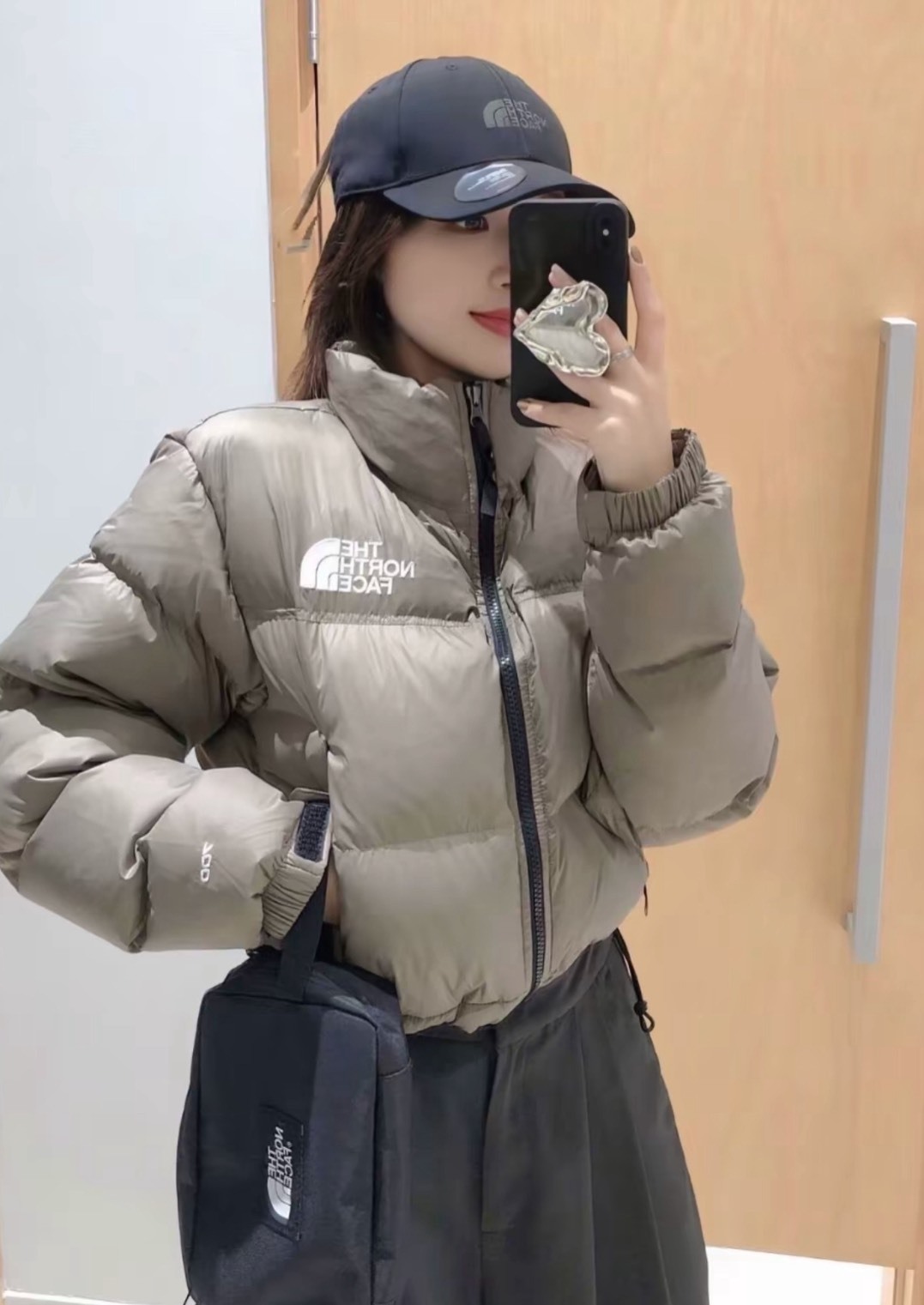 The North Face Women’s 1996 Retro Nuptse Jacket 700-Fill Goose Down NF0A5GGE-BOW