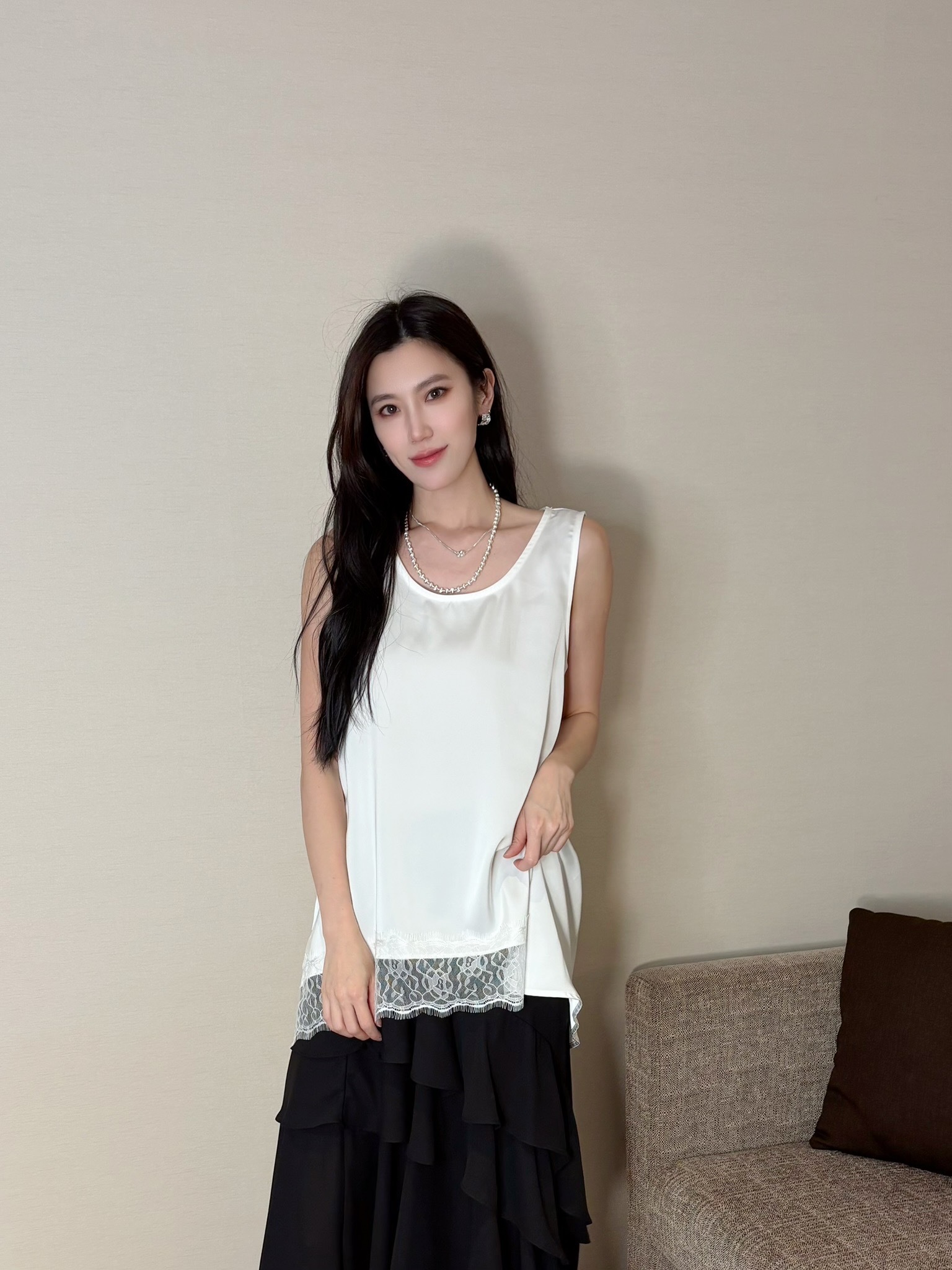 絲滑蕾絲下擺背心