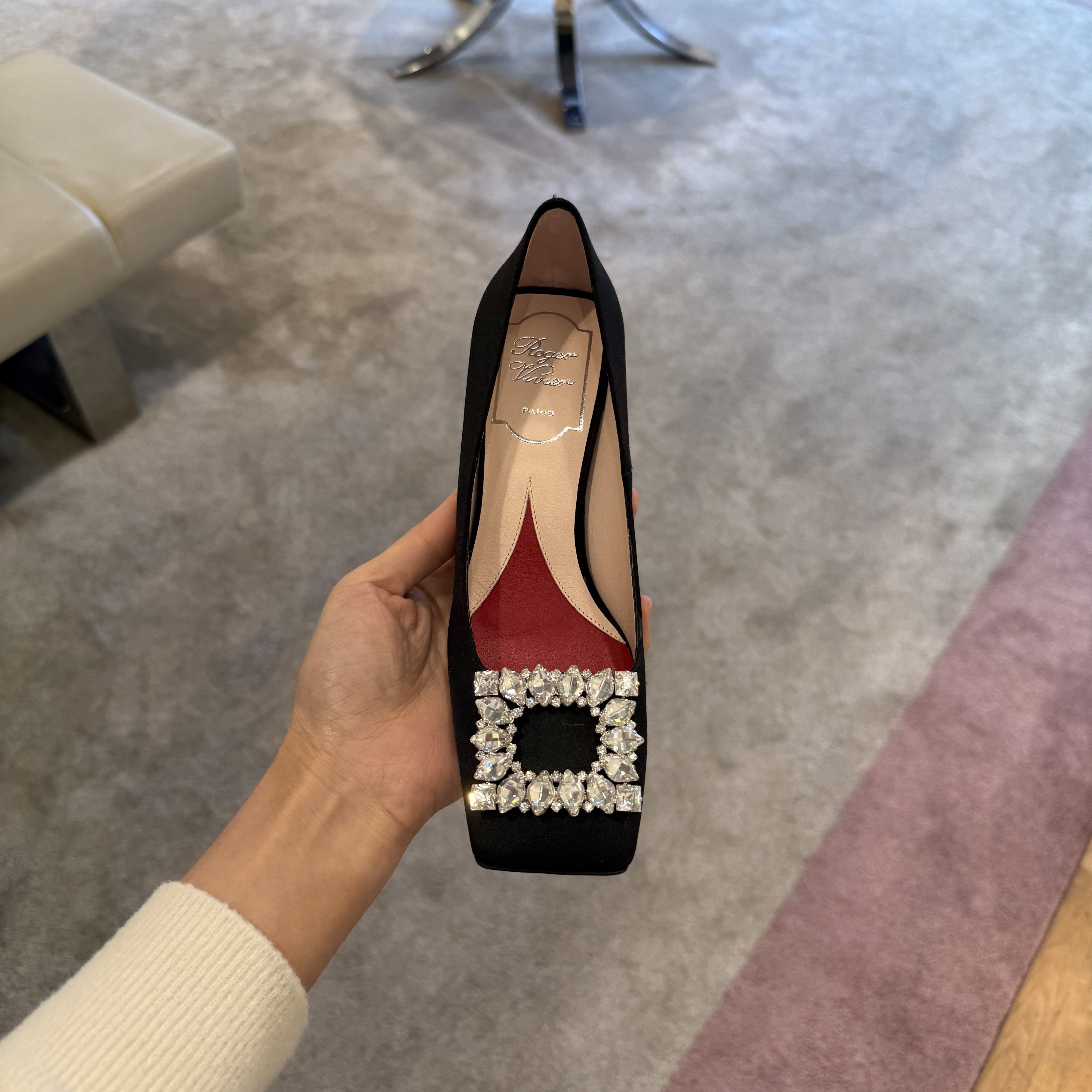 Roger Vivier RV Crystal strass velvet crystal heels black