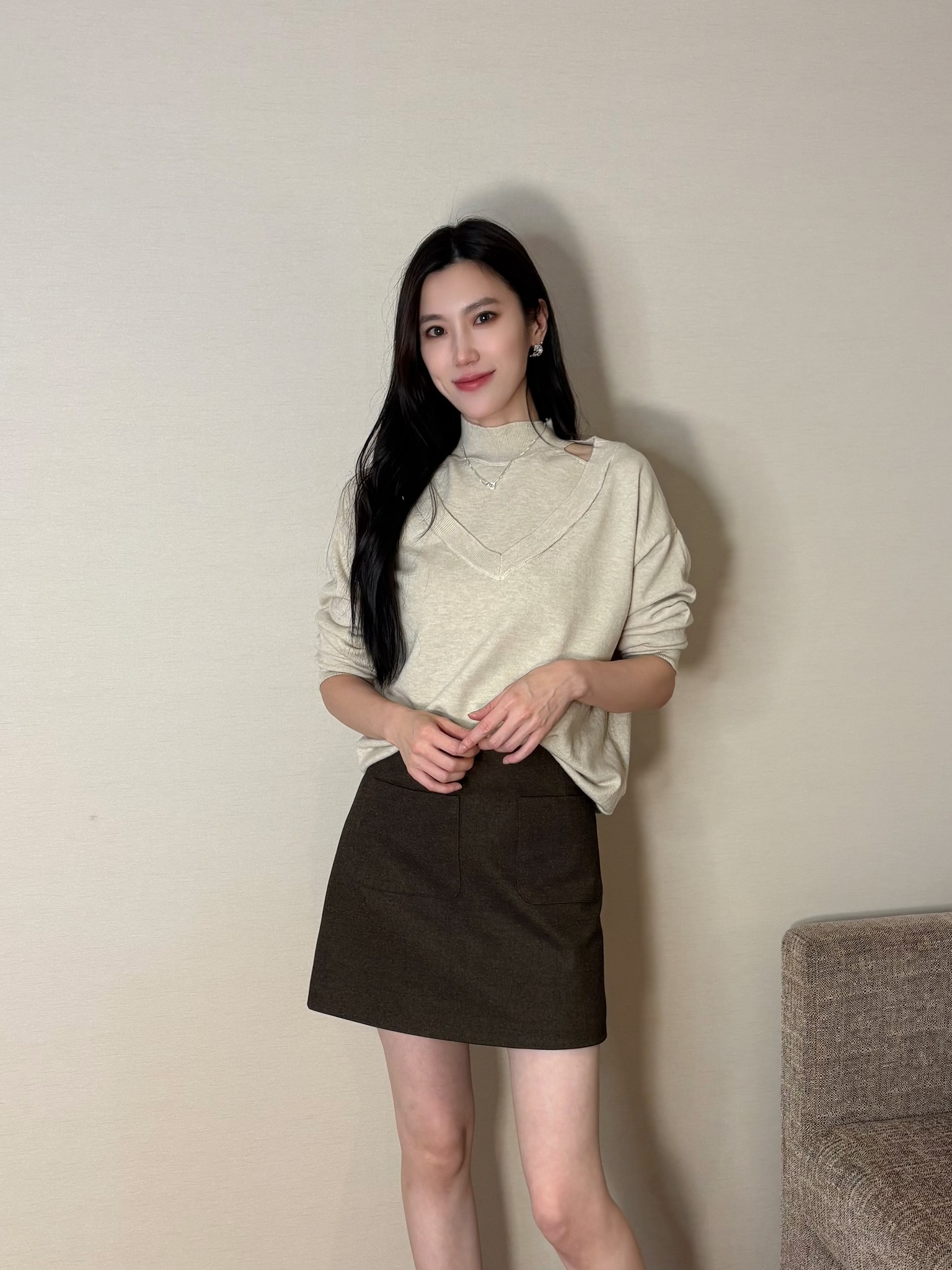 立領肩挖空針織長袖上衣