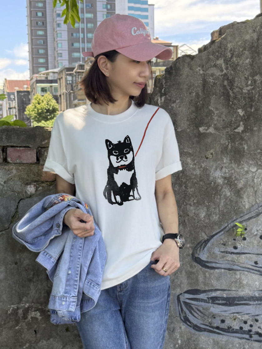 日常的溫柔陪伴｜黑柴插畫T-shirt