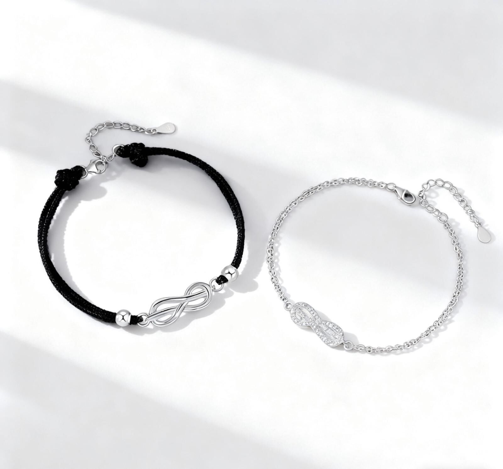 「莫比烏斯♾️」情侶手鏈 | S925純銀 | 免費刻字