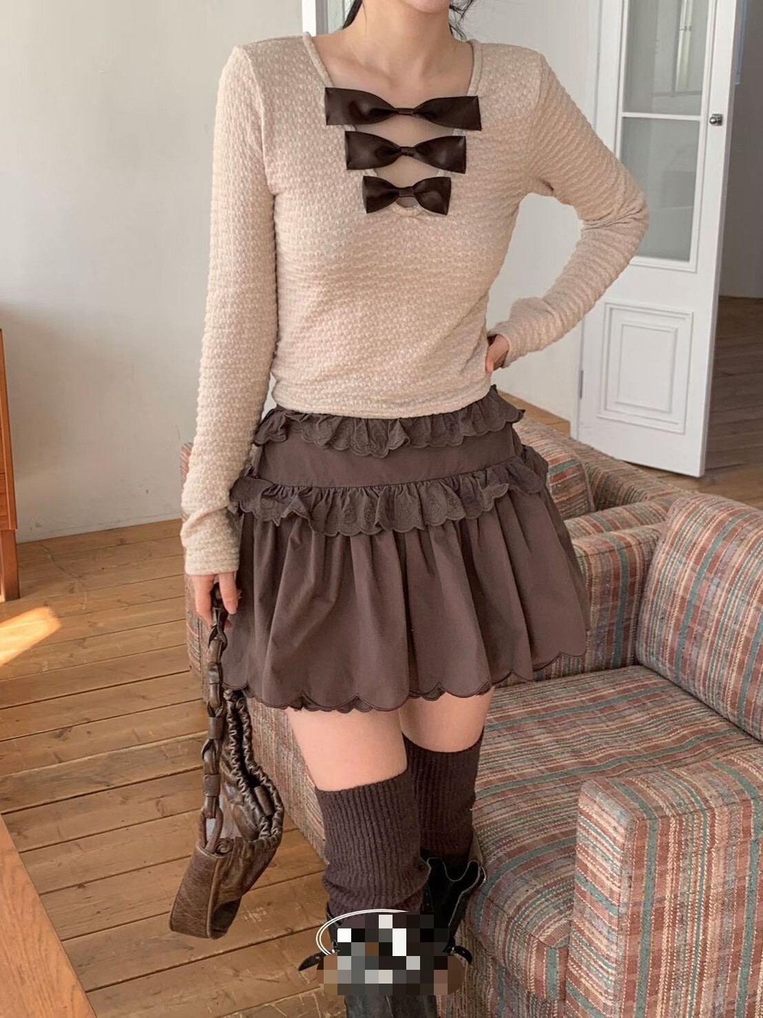 蝴蝶結裝飾領長袖上衣