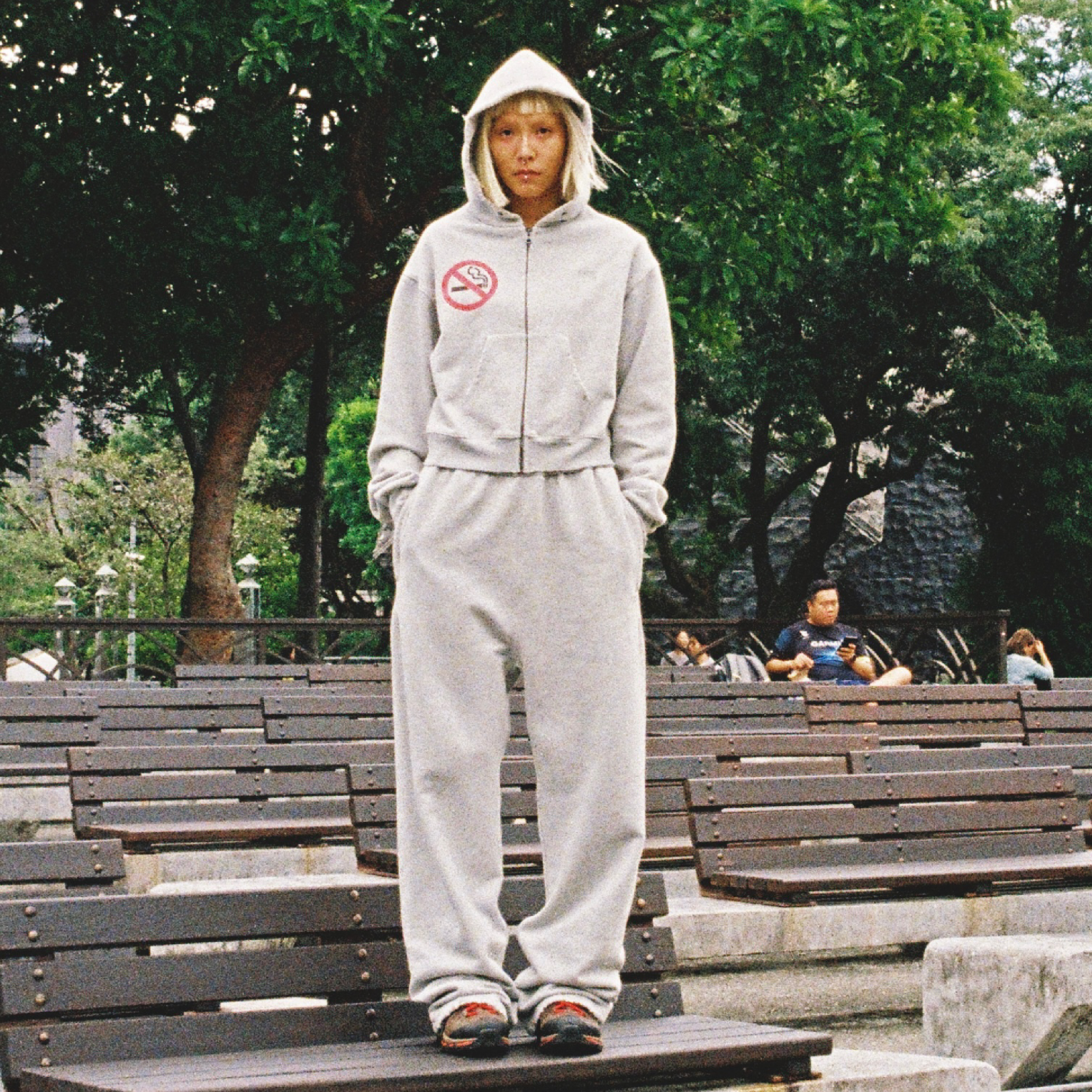 nul1.org No Smoking Cropped Zip Hoodie [nu-17]