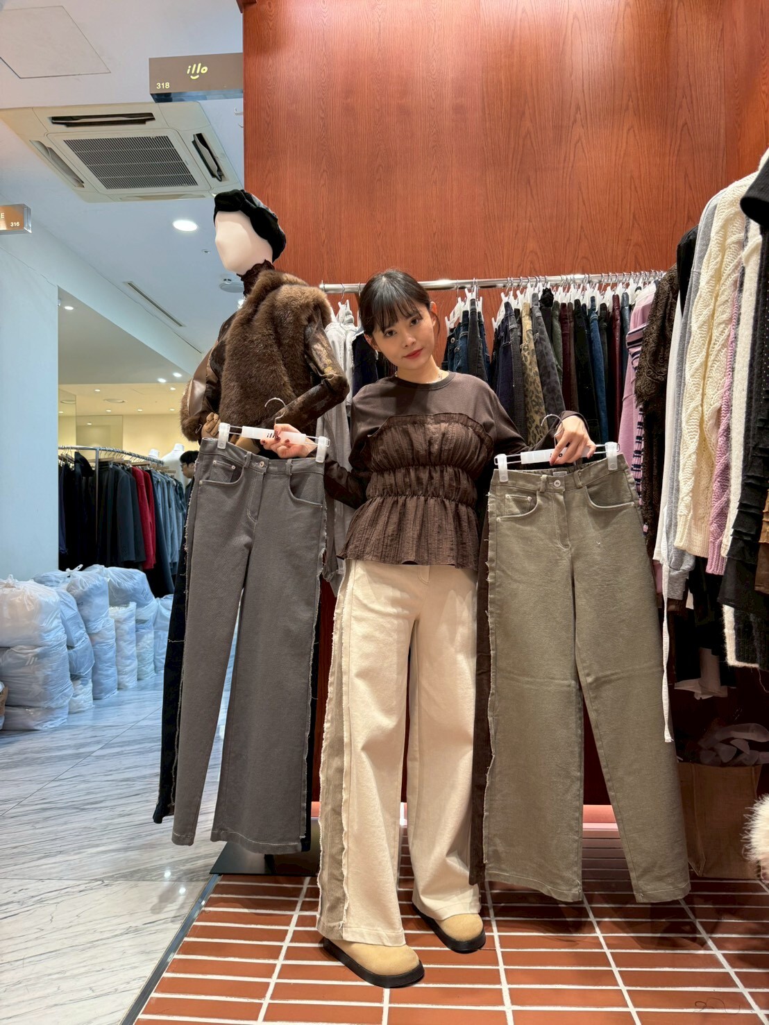 IO5103 破損拼接洗水牛仔褲(S/M/L)