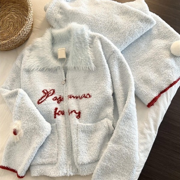 《6348》秋冬絨毛衣領寶寶藍小花睡衣套裝