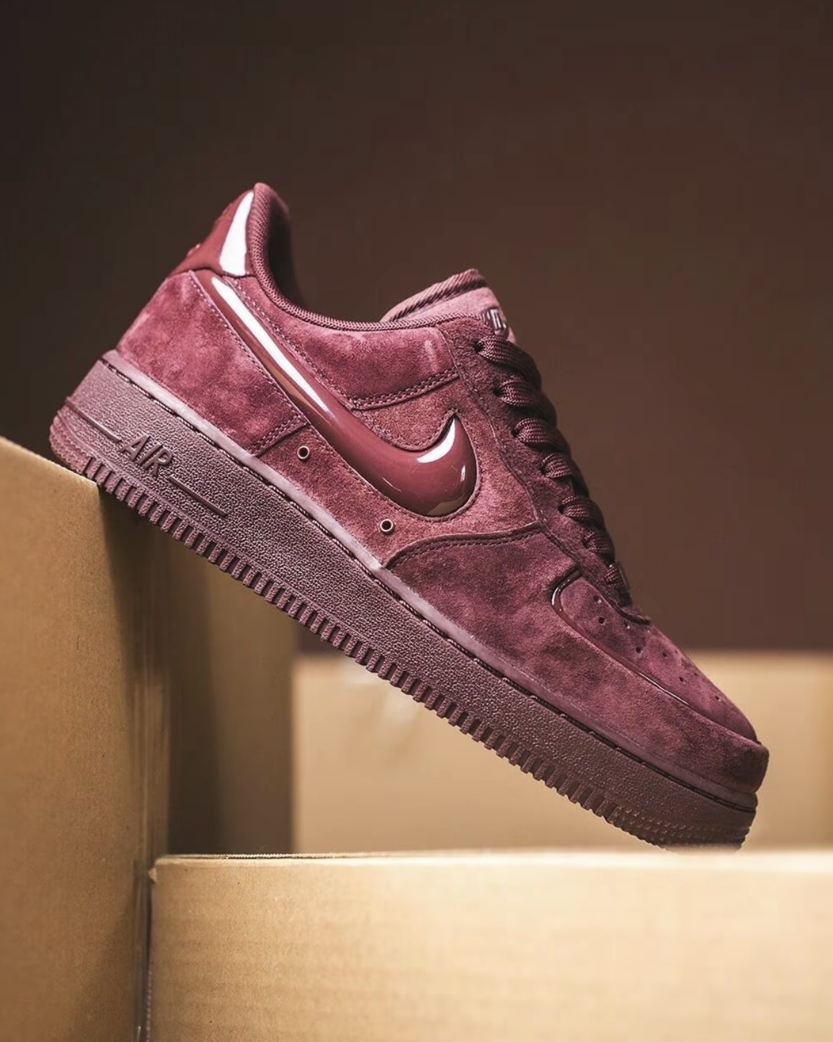 【Focus Store】預購 Nike Air Force 1 Low Wmns "Burgundy Suede" 麂皮 勃根地酒紅 HV4406-600