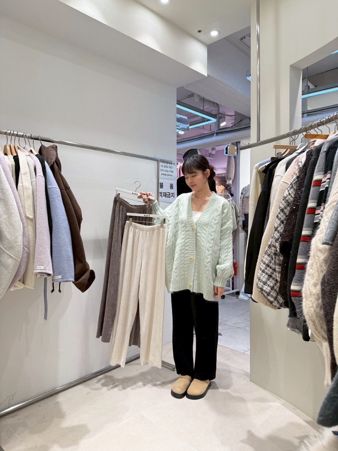 HU5111 全橡筋暗直紋軟綿休閒褲