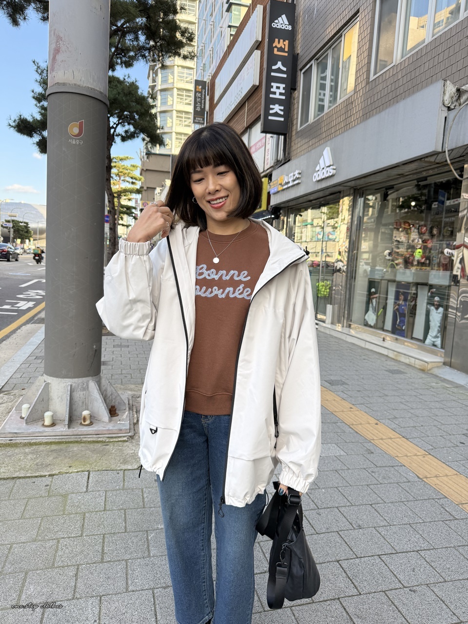 正韓Outdoor寬鬆休閒防潑水連帽外 (白)