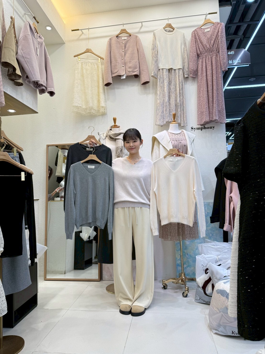 SY5130 百搭微收腰V領長袖上衣