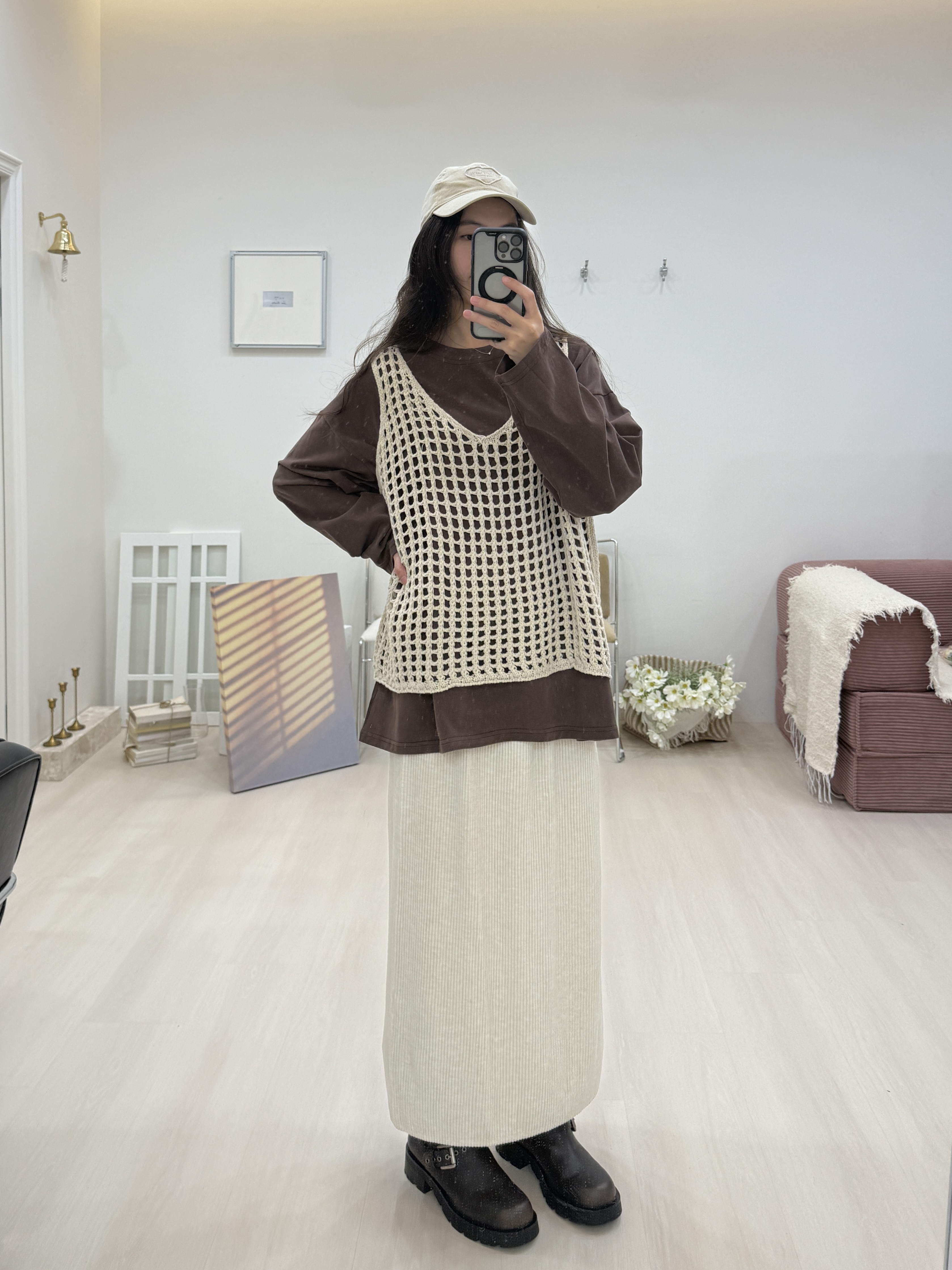 v領針織洞洞背心*2色