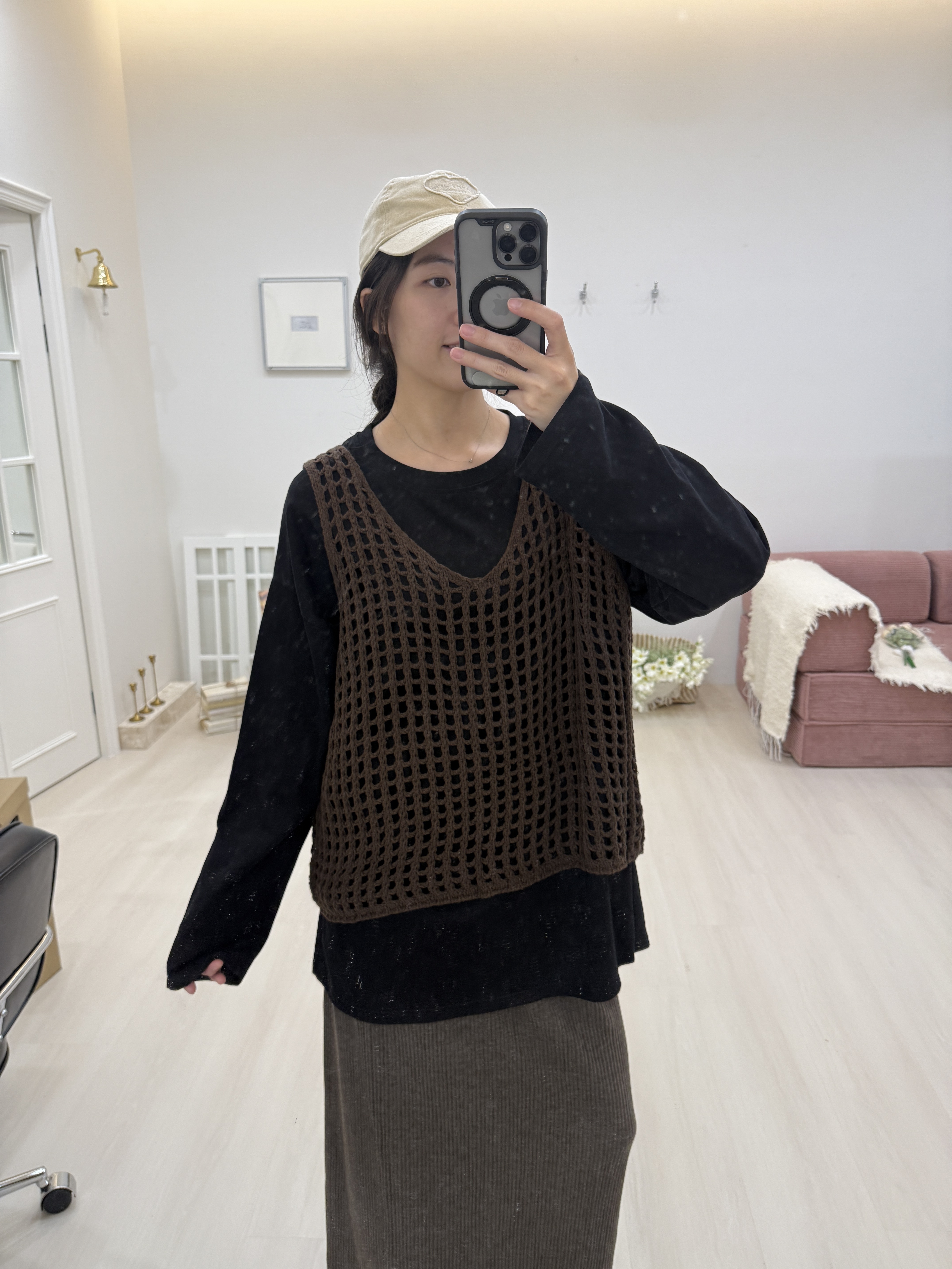 v領針織洞洞背心*2色