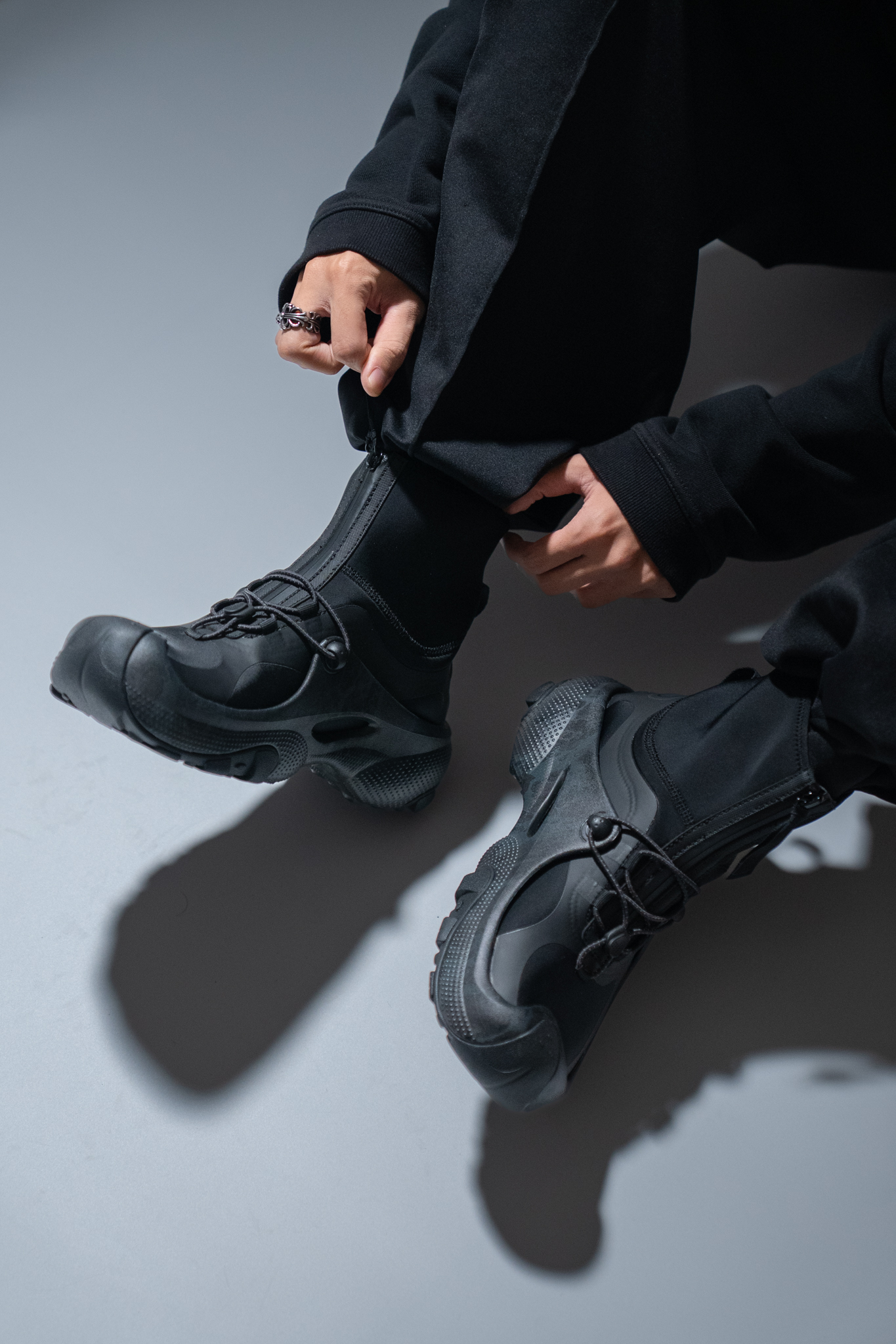 【Focus Store】預購 End. X And Wander X Crocs Trailbreak "Black" 黑色 卡駱馳 211180-001