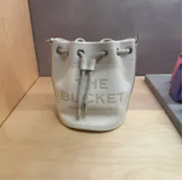 [S] MARC JACOBS COTTON/SILVER H652L01PF22-140 THE LEATHER BUCKET BAG, 196611040006 (SMJ605)