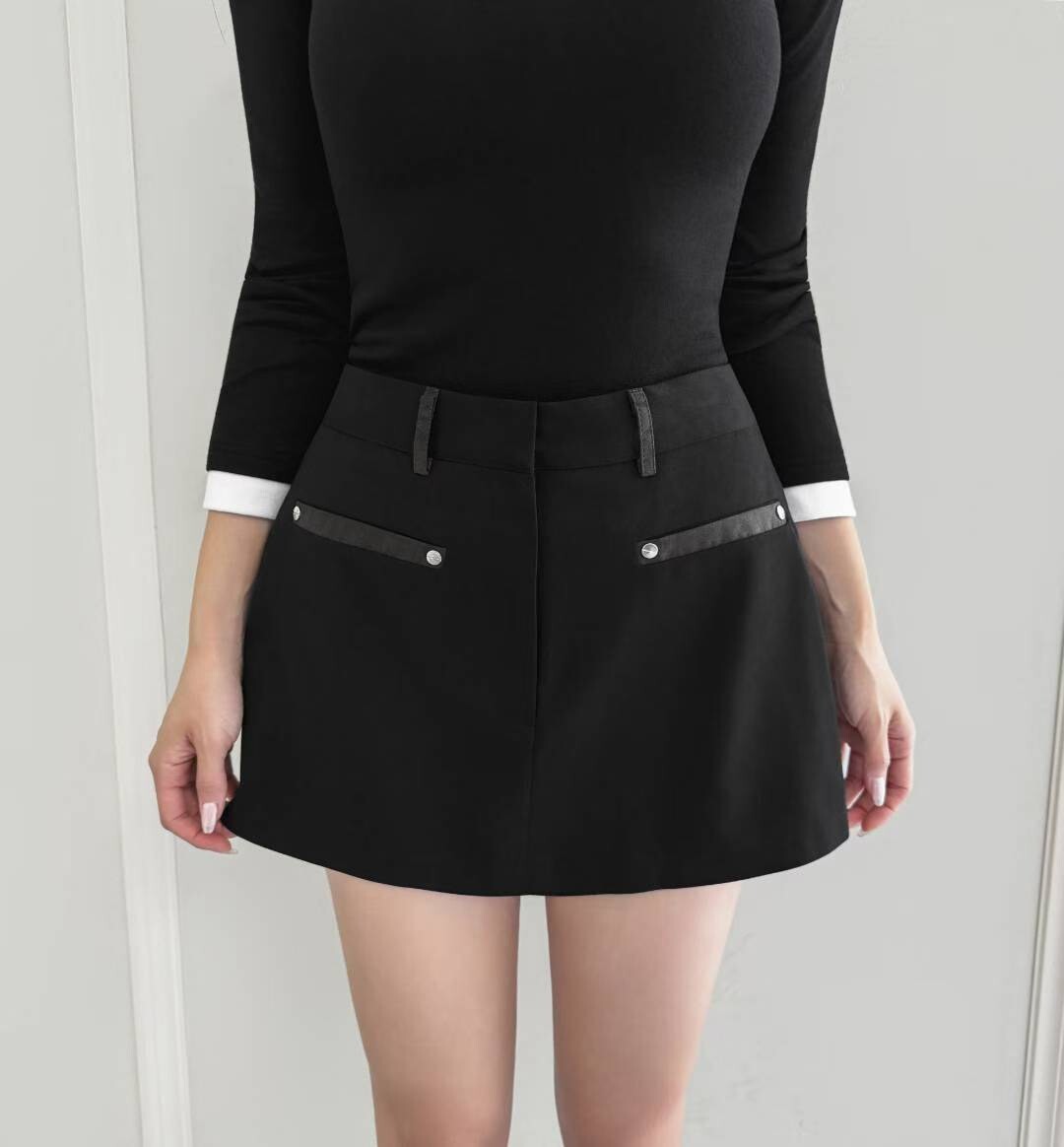 後腰彈性隱形釦短裙(內安全褲)