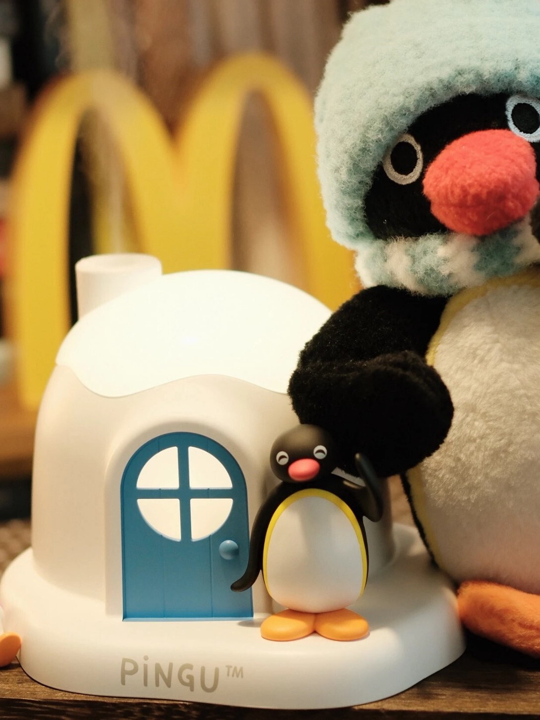 正版授權 PINGU 企鵝家族 雪屋造型 加濕器