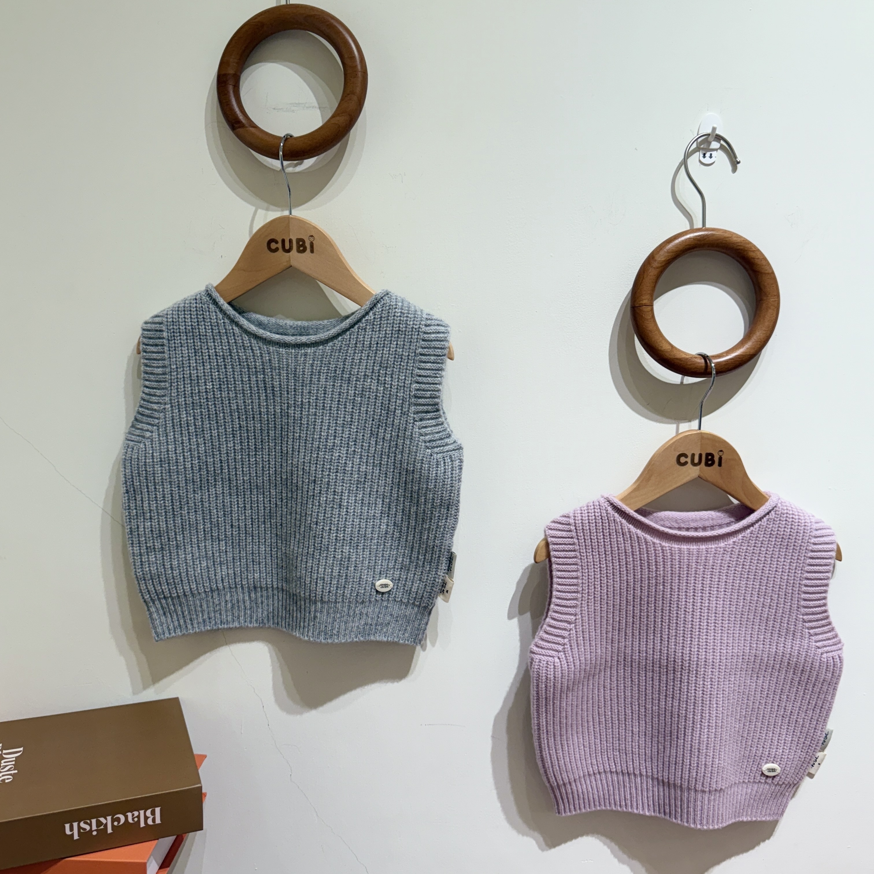 25秋 質感毛衣背心（兩色）