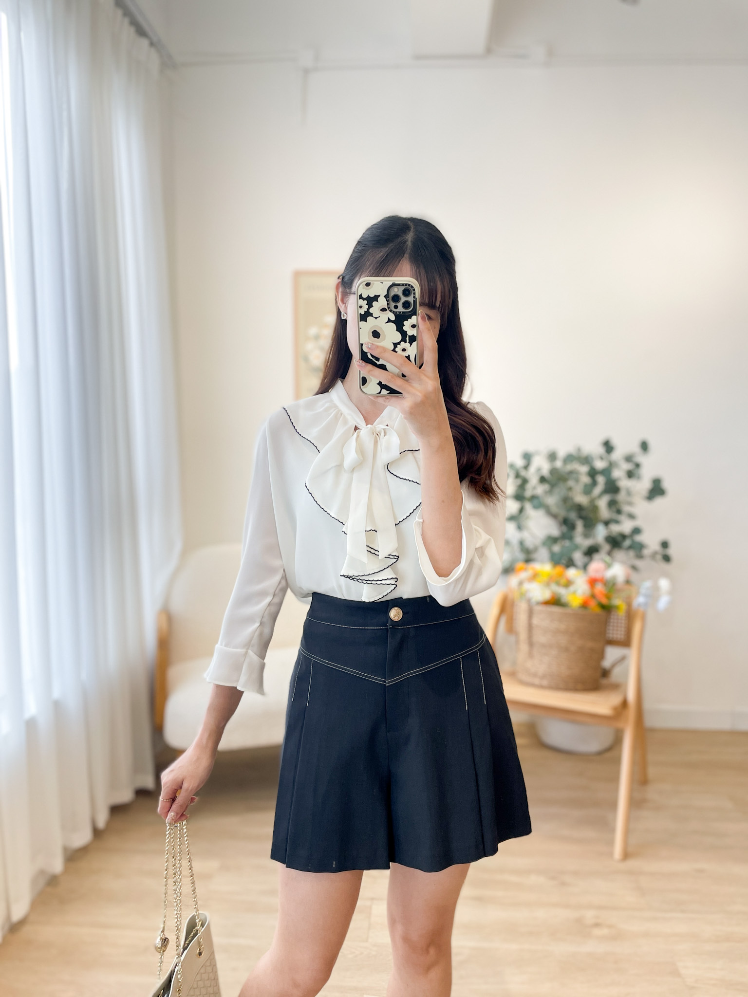 JEAN184 Royal Contrast Pleated Shorts