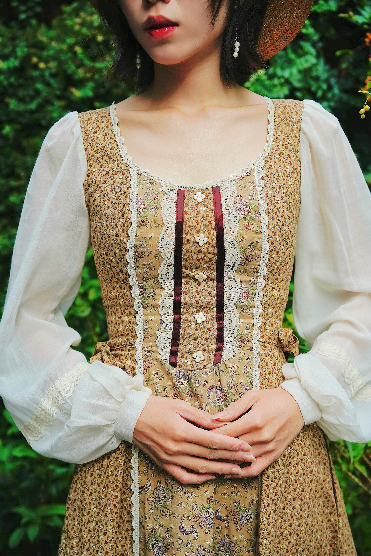 Vintage Dress/GUNNE SAX卡其四葉草釦禮服