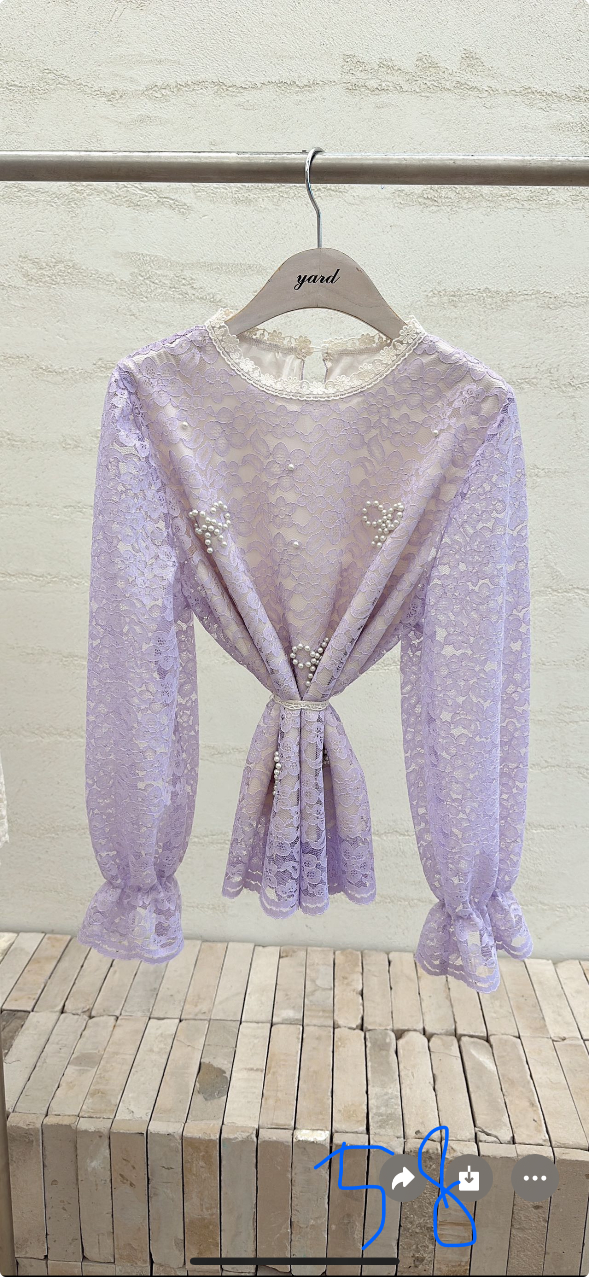 Y58 胸42-44 長24 $399 (1 口價)