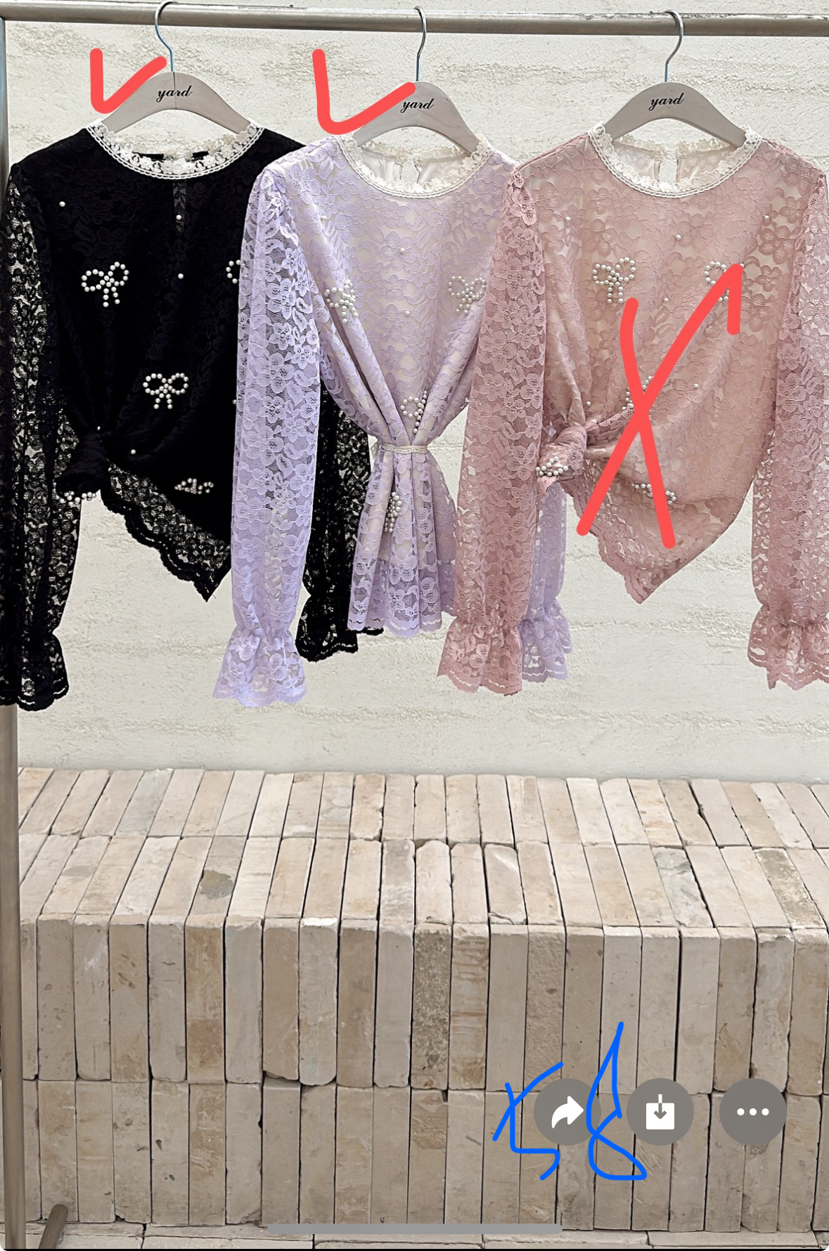 Y58 胸42-44 長24 $399 (1 口價)