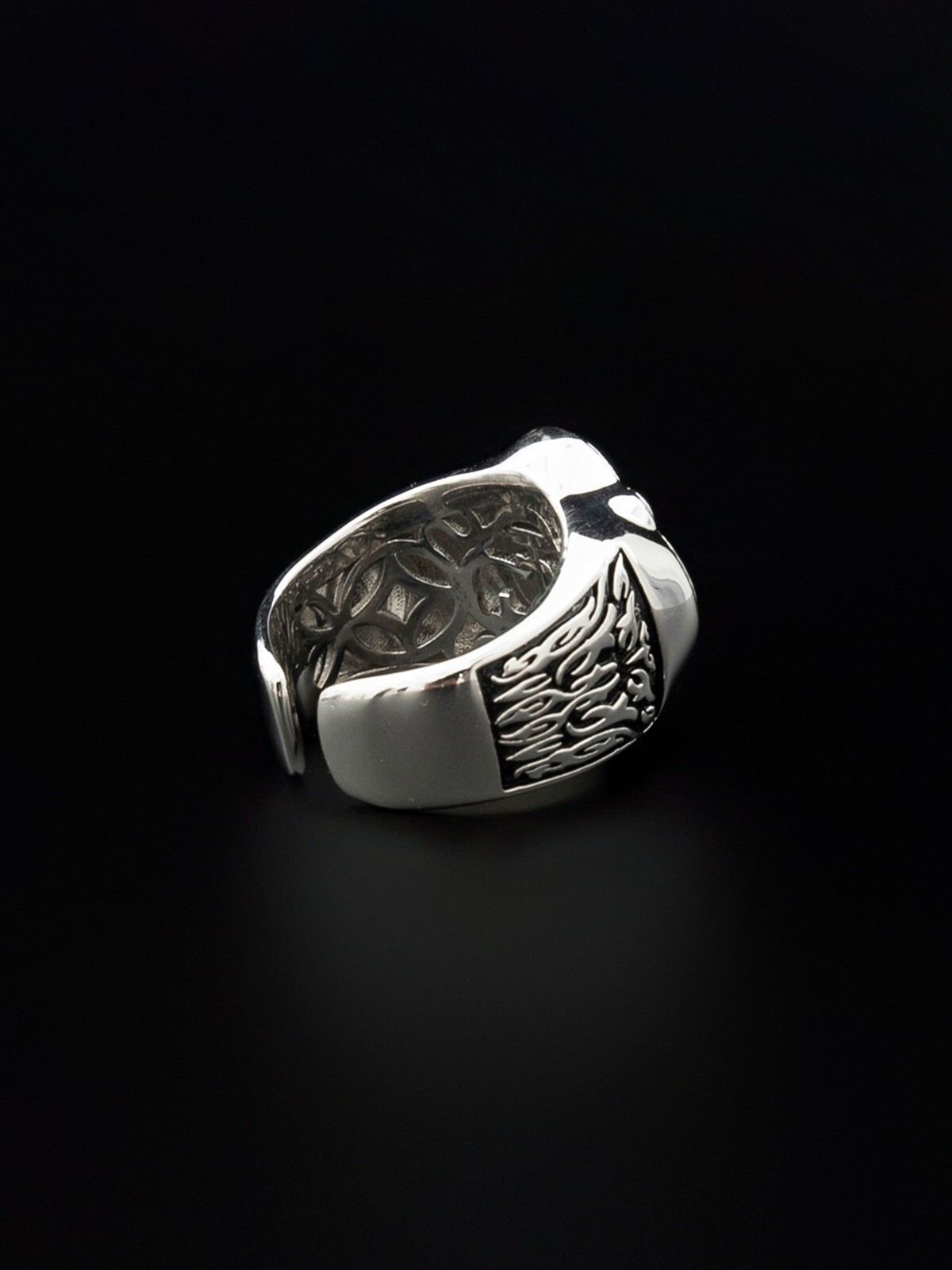 STK SmallTownKid 西蘭卡普 歐美字母浮雕 戒指