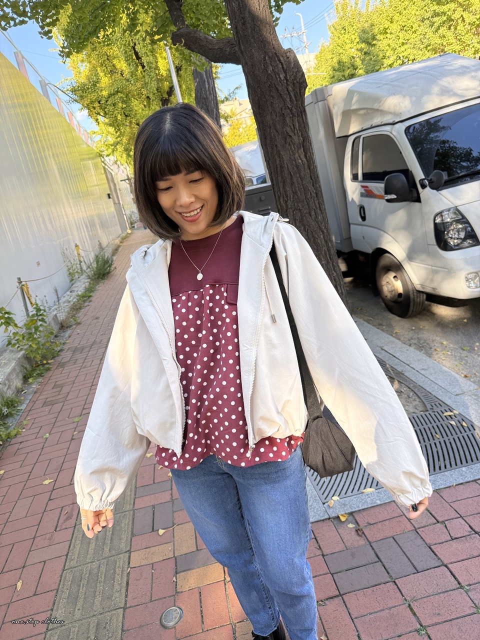 正韓Top拉鍊口袋連帽風衣外 (米)