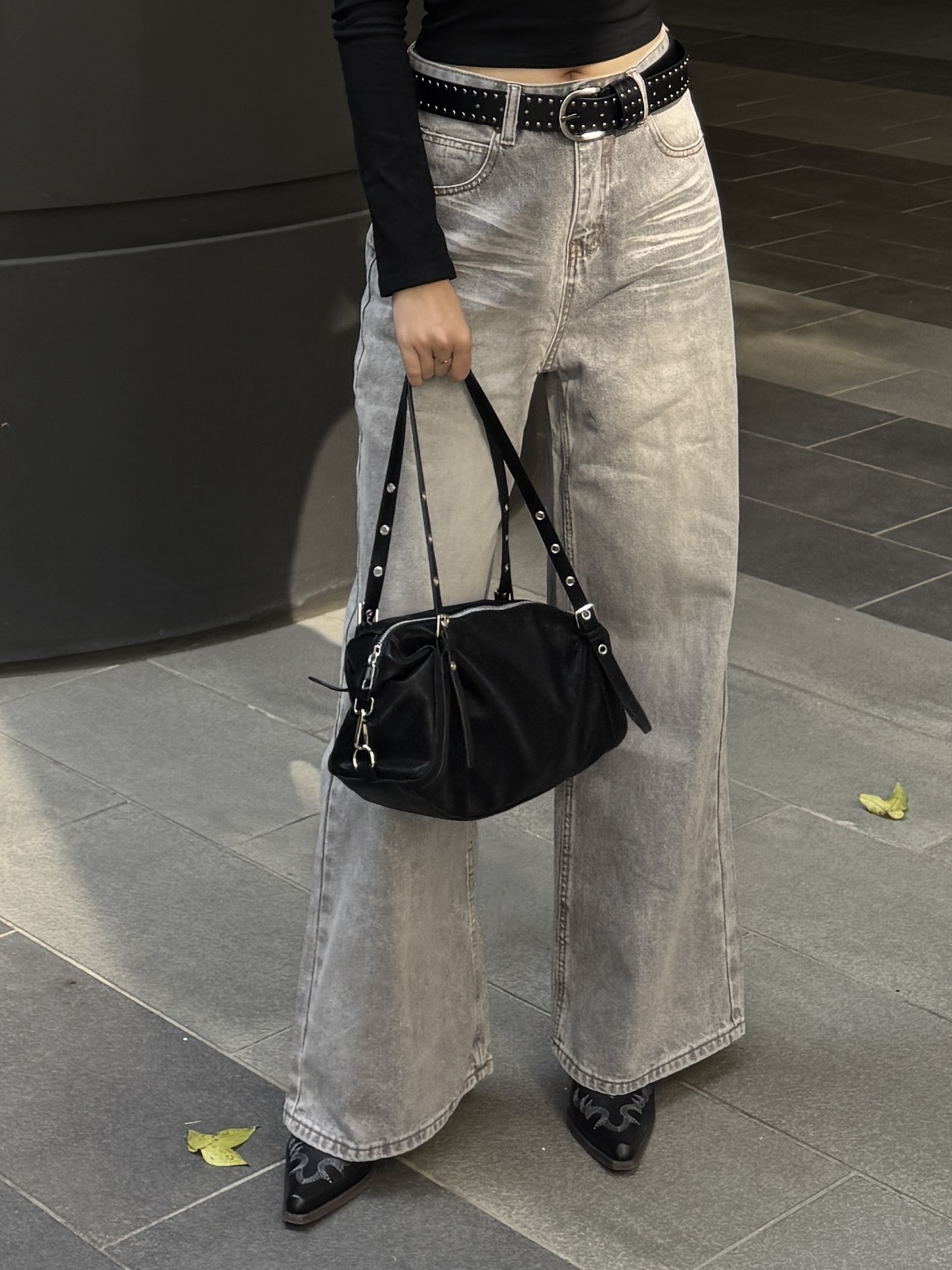 自留☁️雙肩帶軟皮枕頭包(2色)