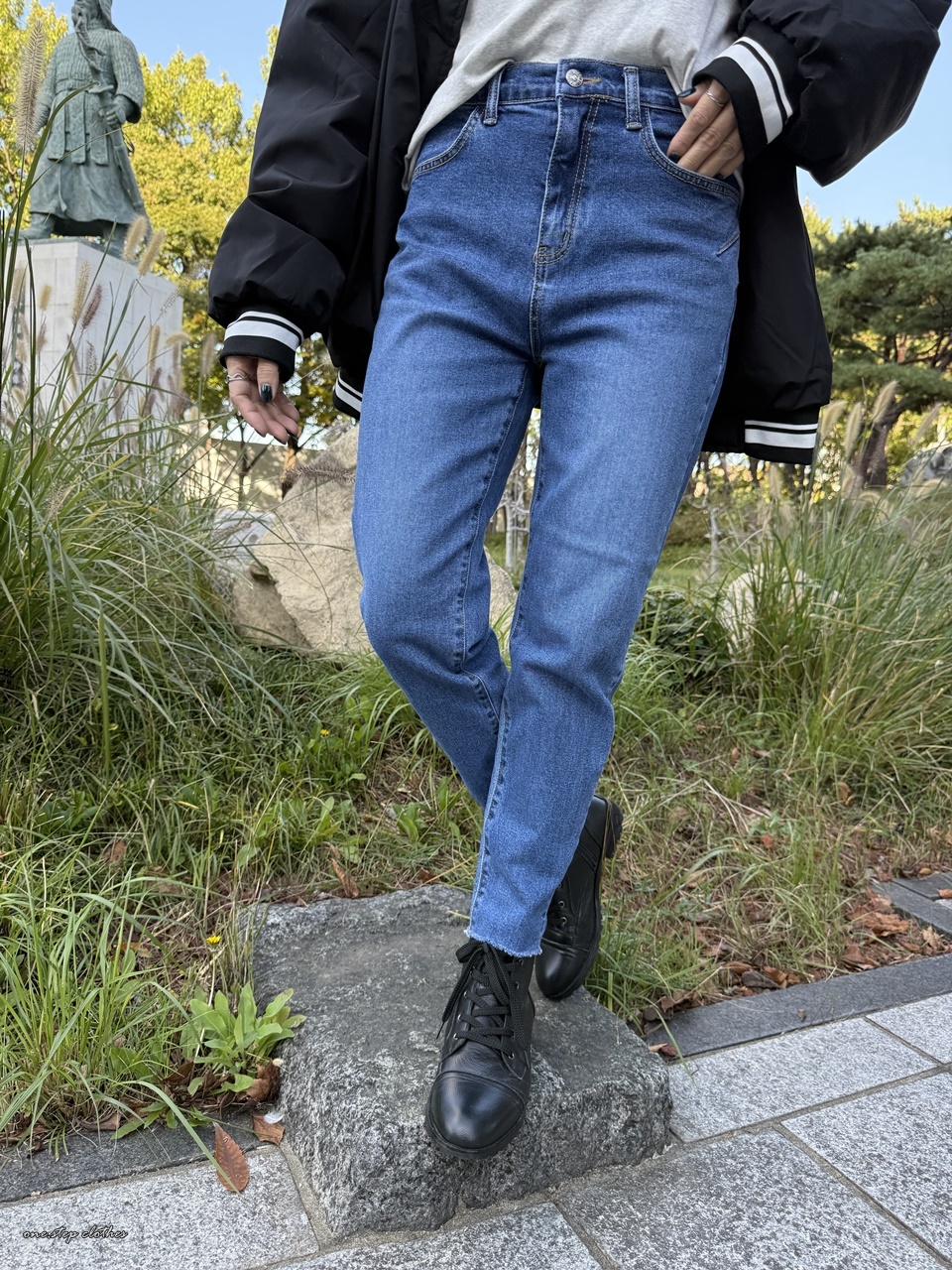 正韓時髦率性藍後鬆緊牛仔褲