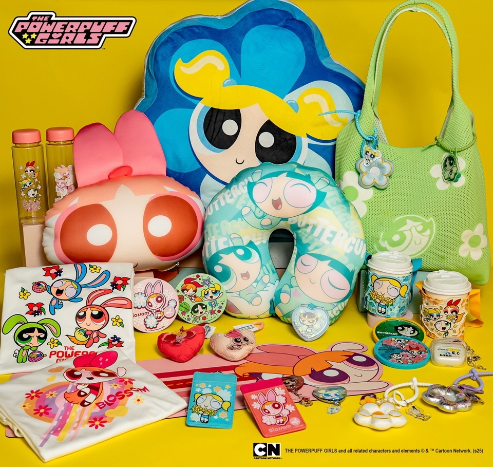 今年新社花海不止賞花，還多了讓人少女心爆棚的飛天小女警主題館，以「花朵系列」為靈感，超過 60 款周邊在現場販售。