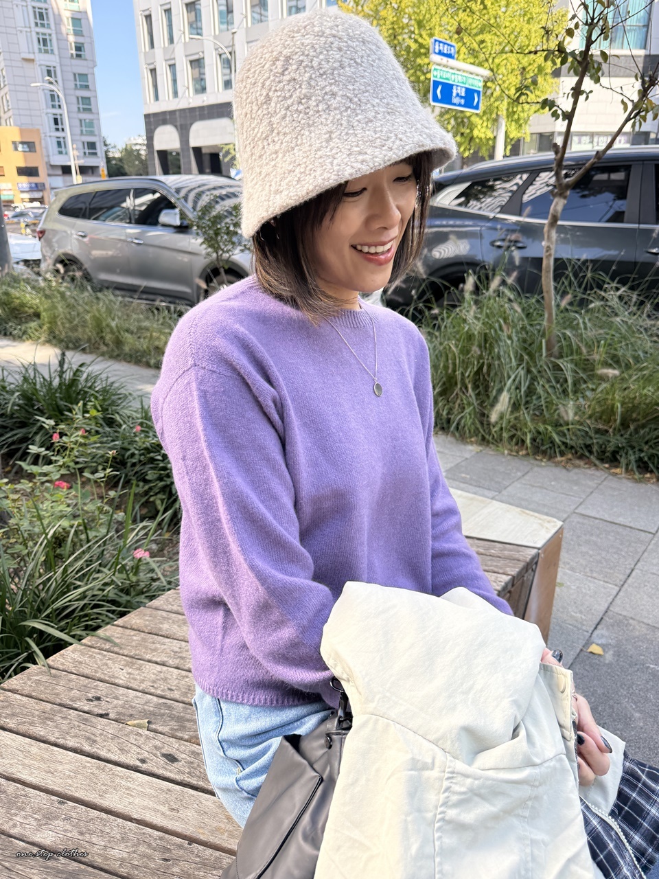 正韓漂亮紫針織羊毛毛衣