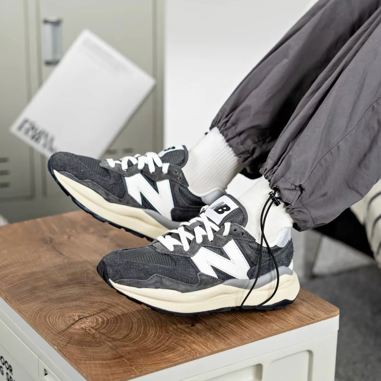 推薦款！NEW BALANCE 5740 深灰色＊