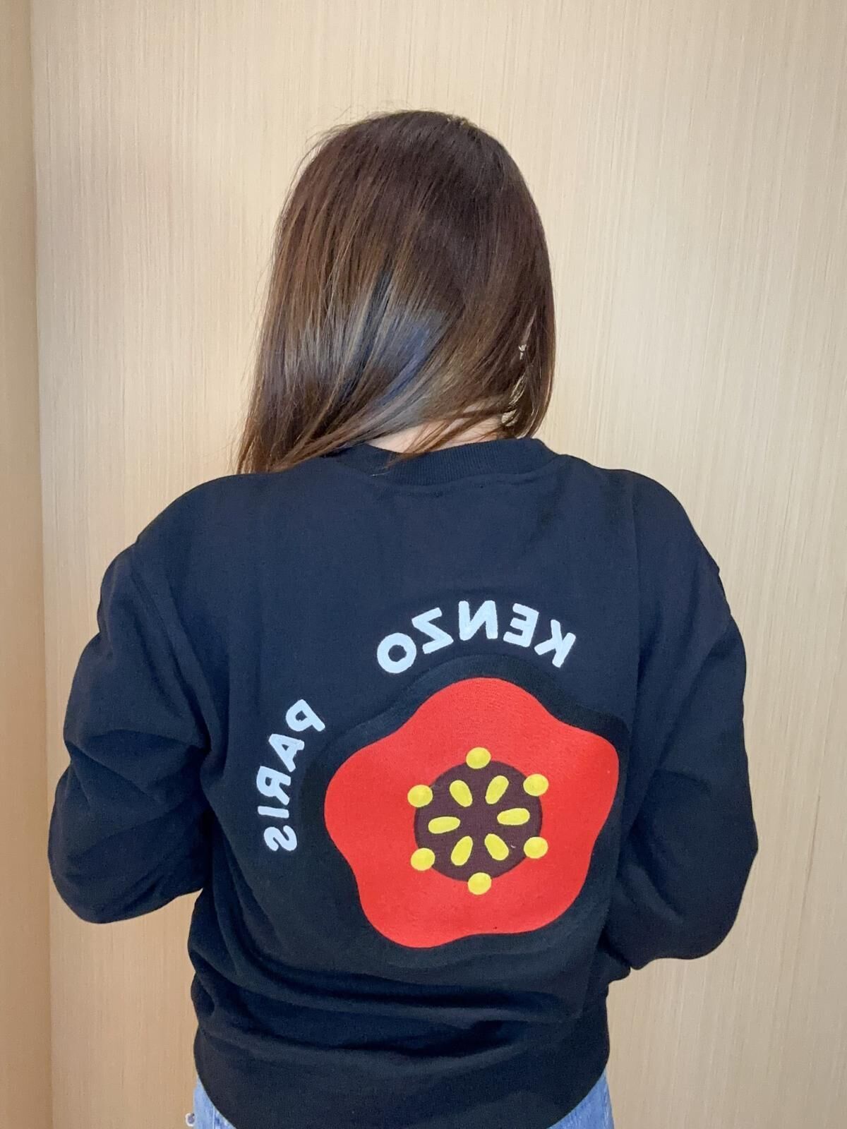 Kenzo 黑色 併 彩色海棠花 圓領衛衣 男女同款