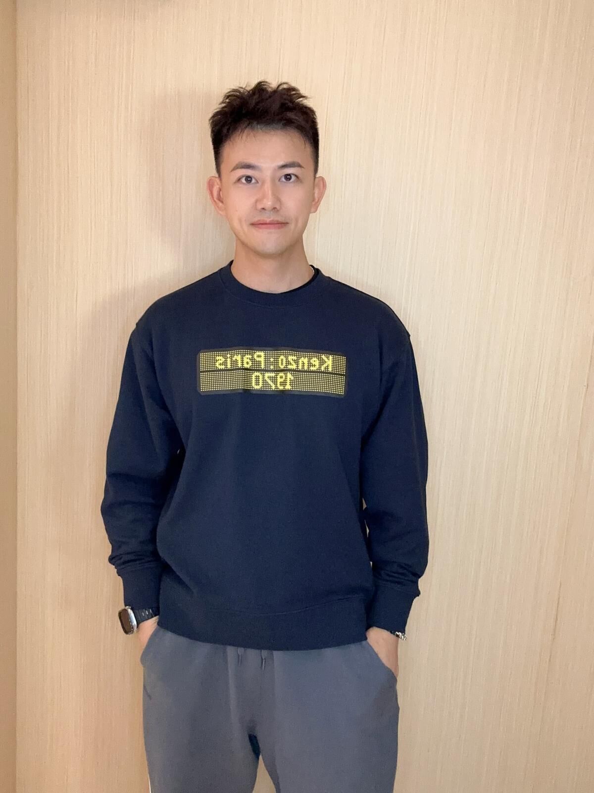 Kenzo 深藍色色 併 黃點Logo 圓領衛衣 男女同款