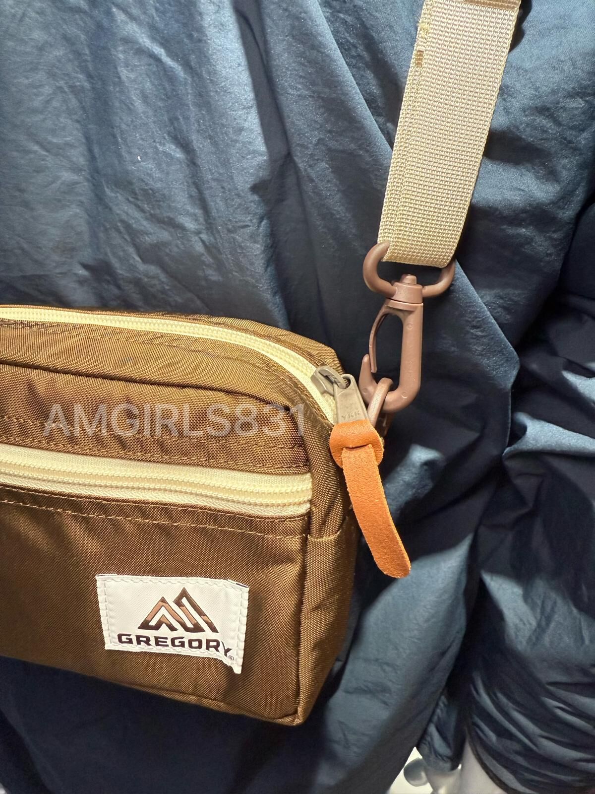 Gregory PADDED SHOULDER POUCH S brown/beige