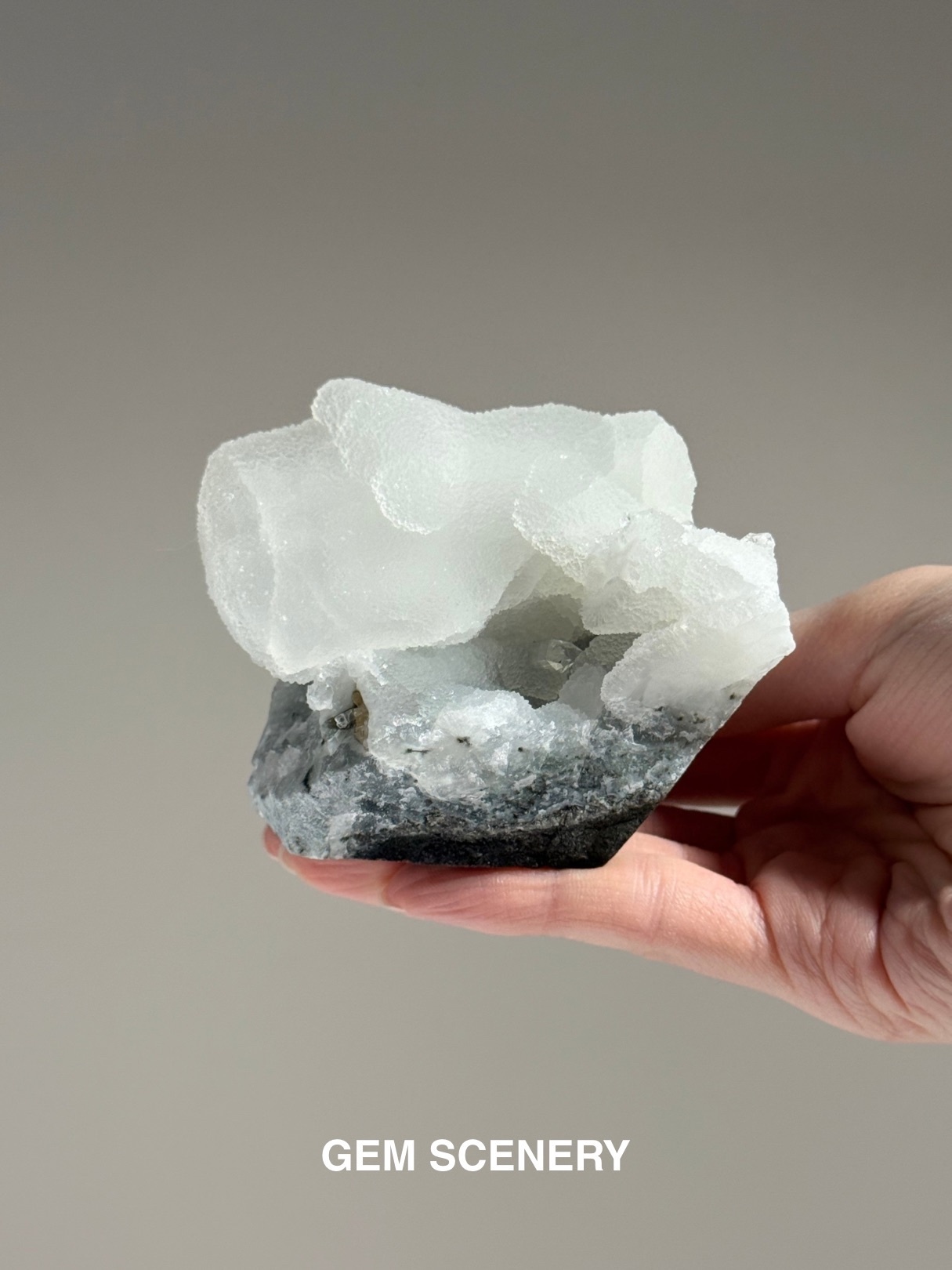 Épure Blanche - White Chalcedony