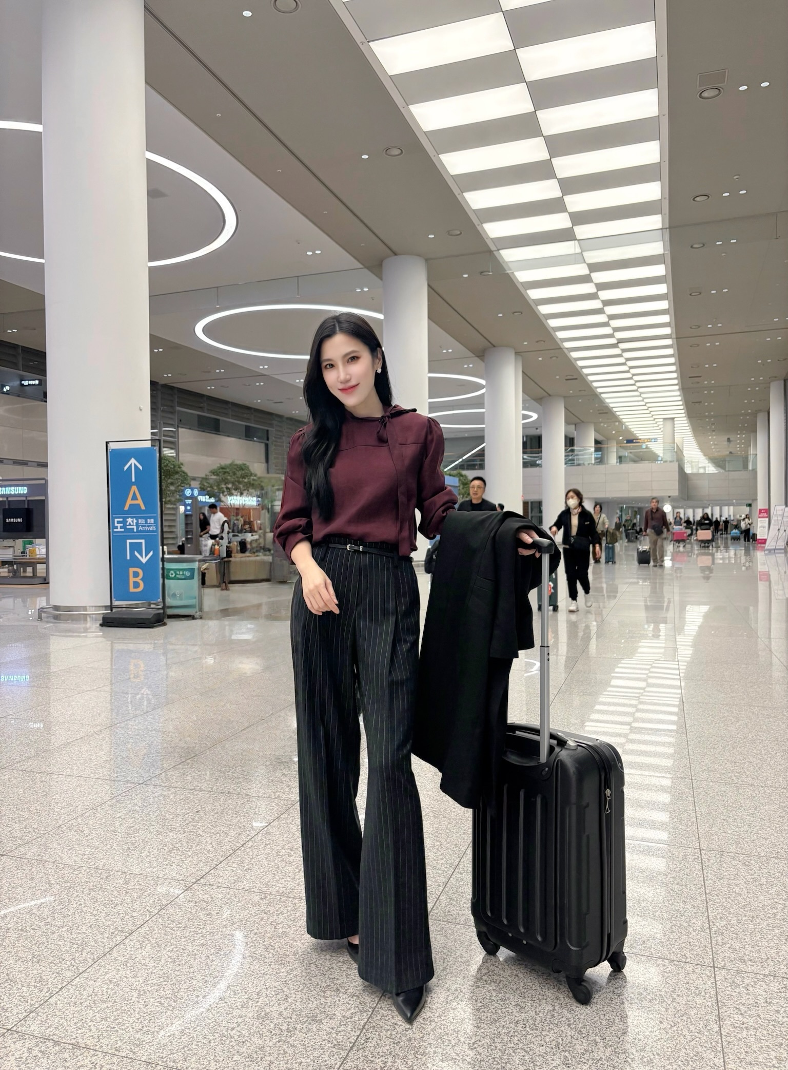 率性俐落線條西裝褲