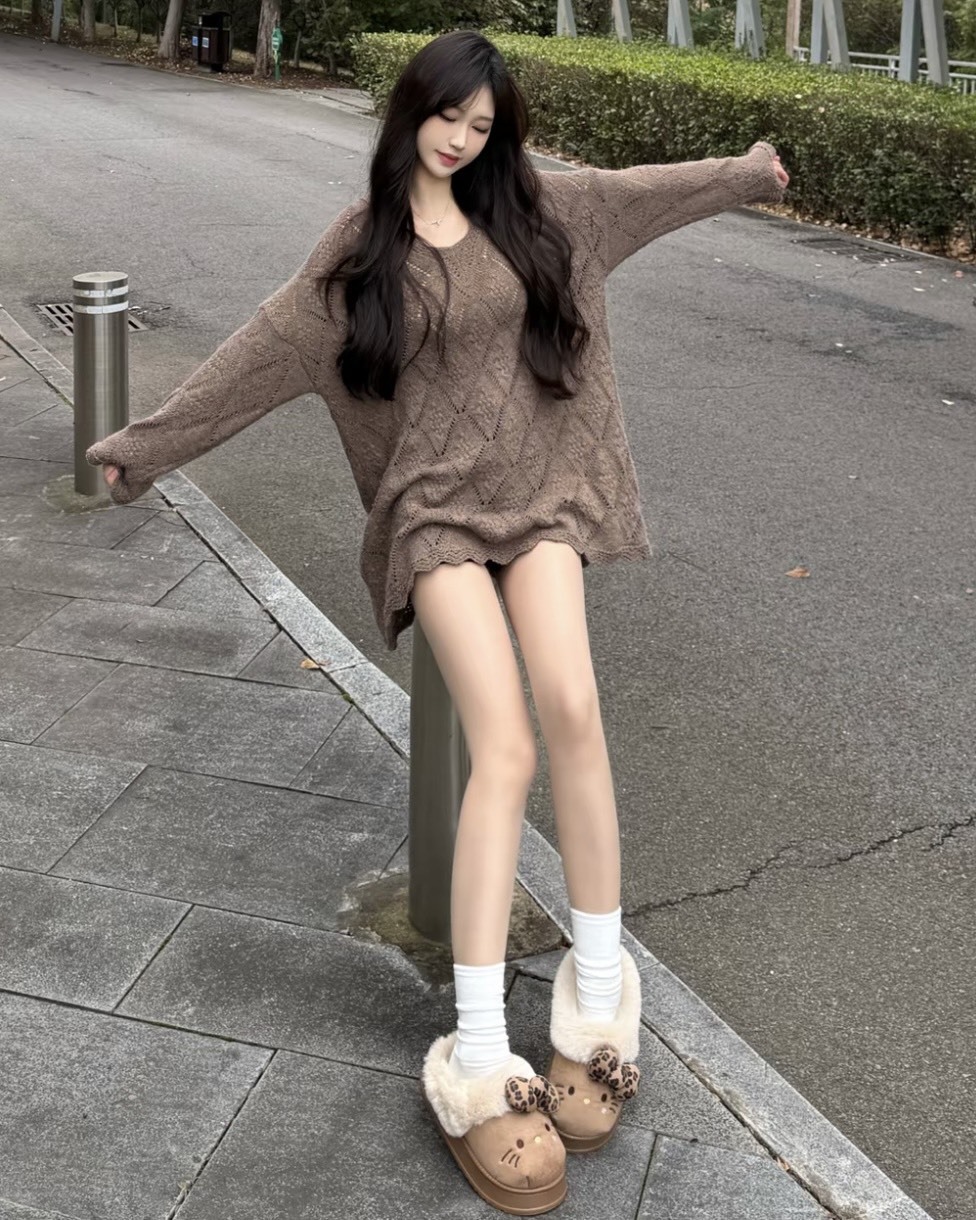 三麗鷗 Hello Kitty 豹紋蝴蝶結保暖毛絨拖 正版授權✨