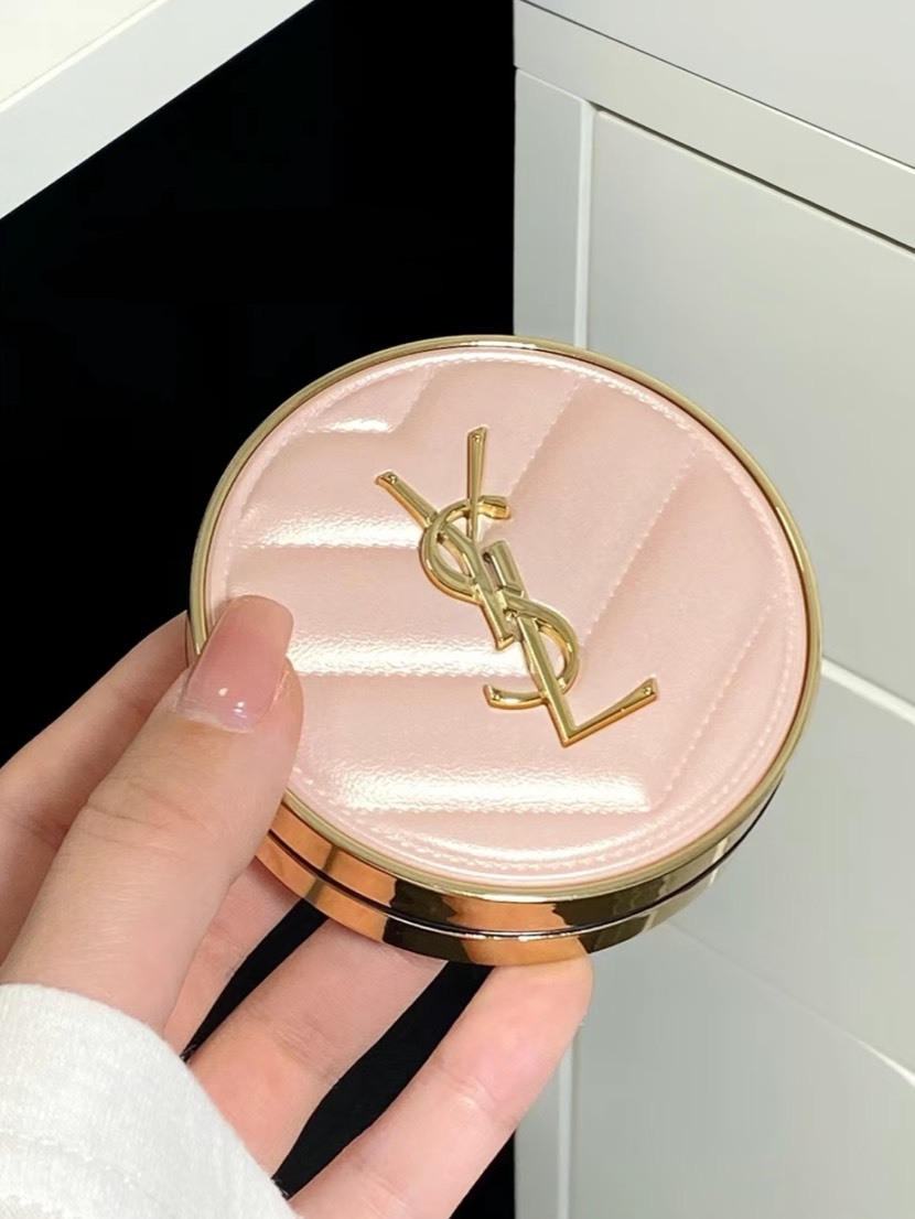 YSL  超模光感精華水氣墊